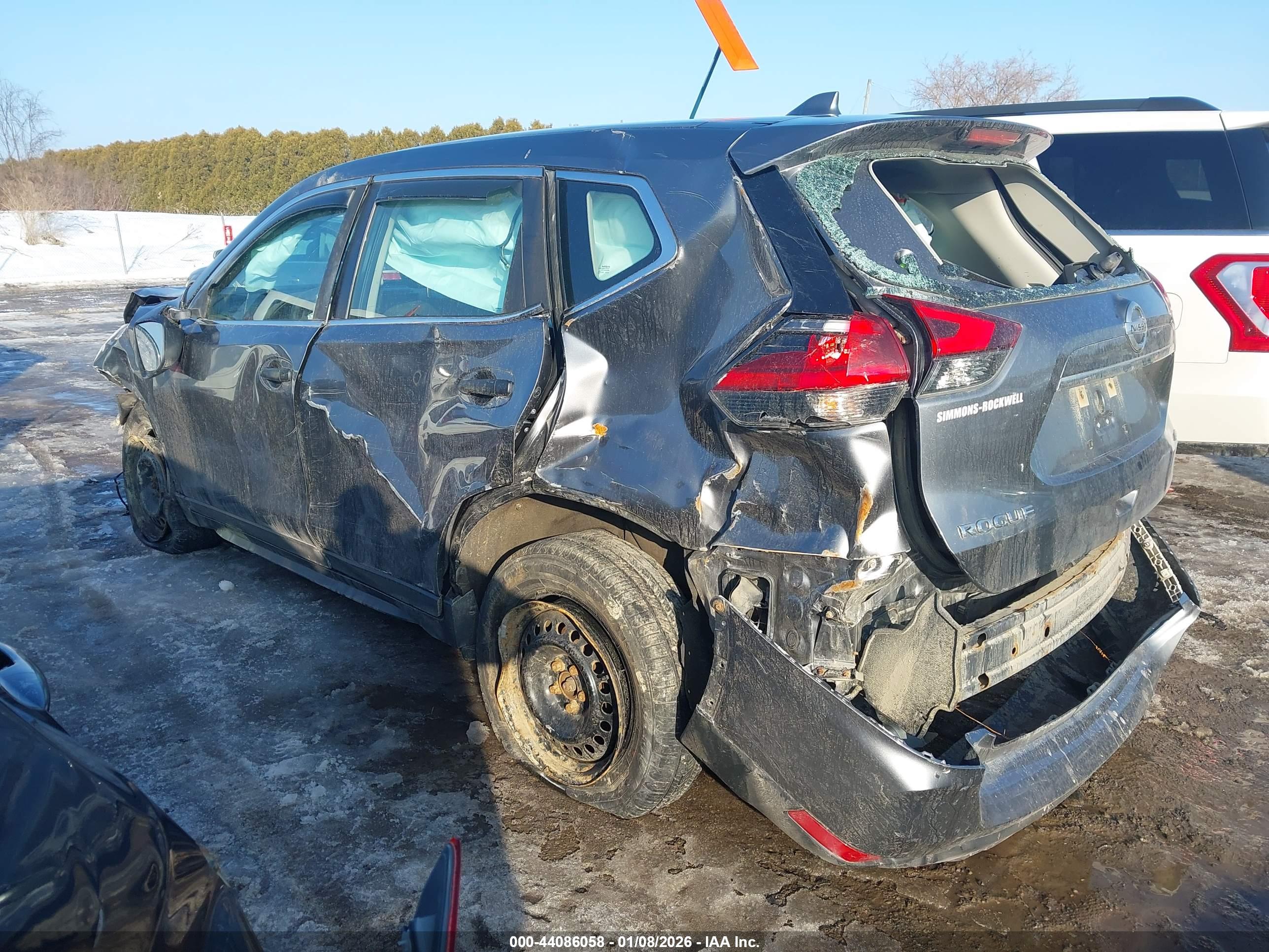 NISSAN ROGUE image 3