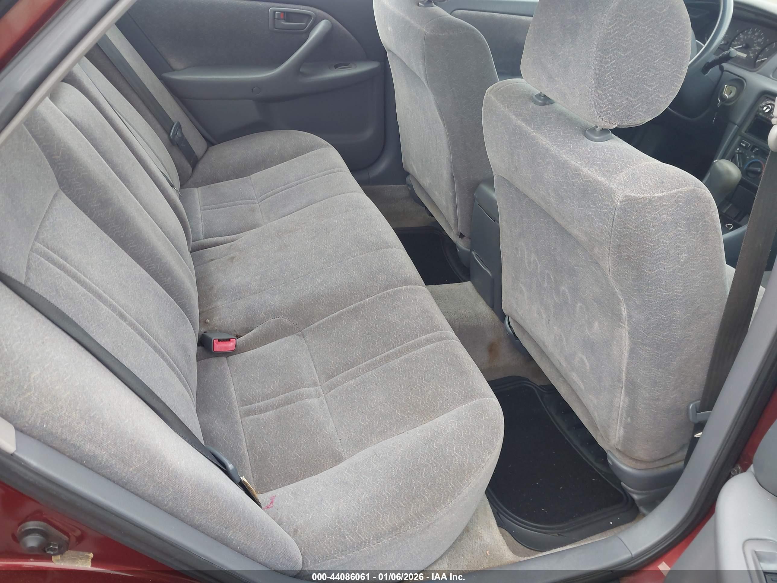 TOYOTA CAMRY image 8