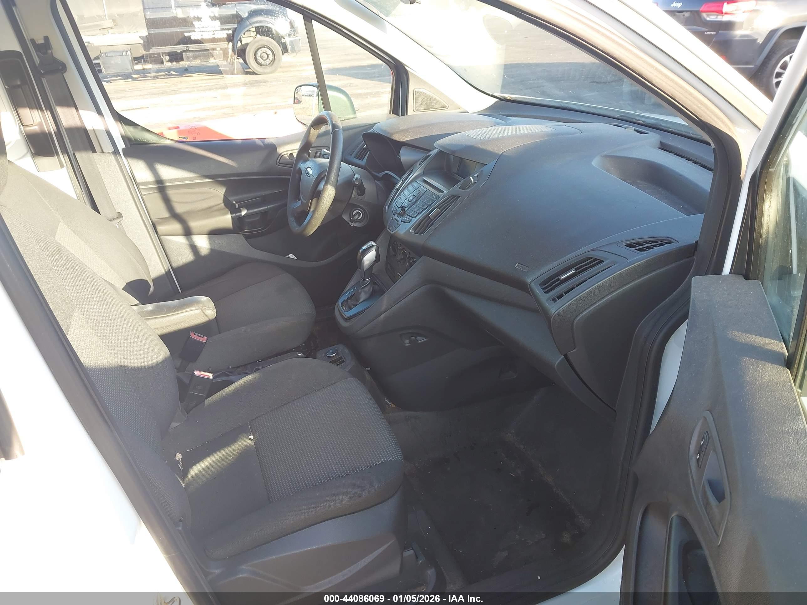 FORD TRANSIT image 5