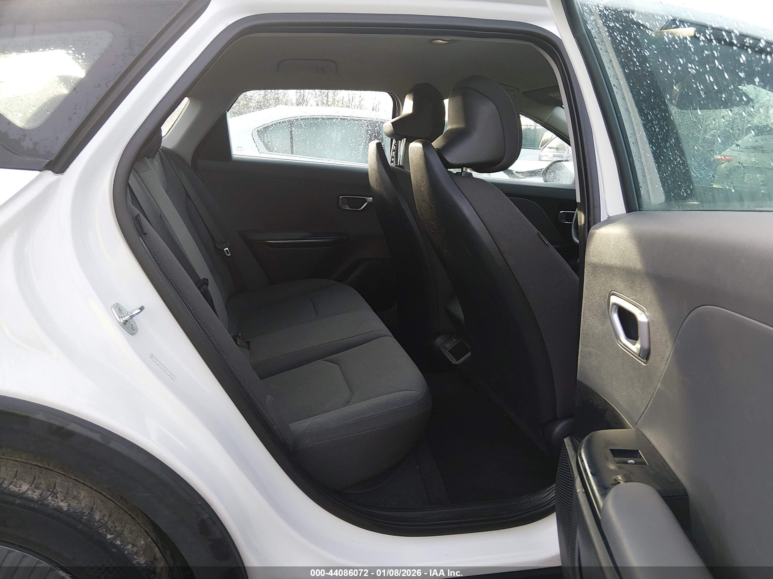 KIA K4 image 8