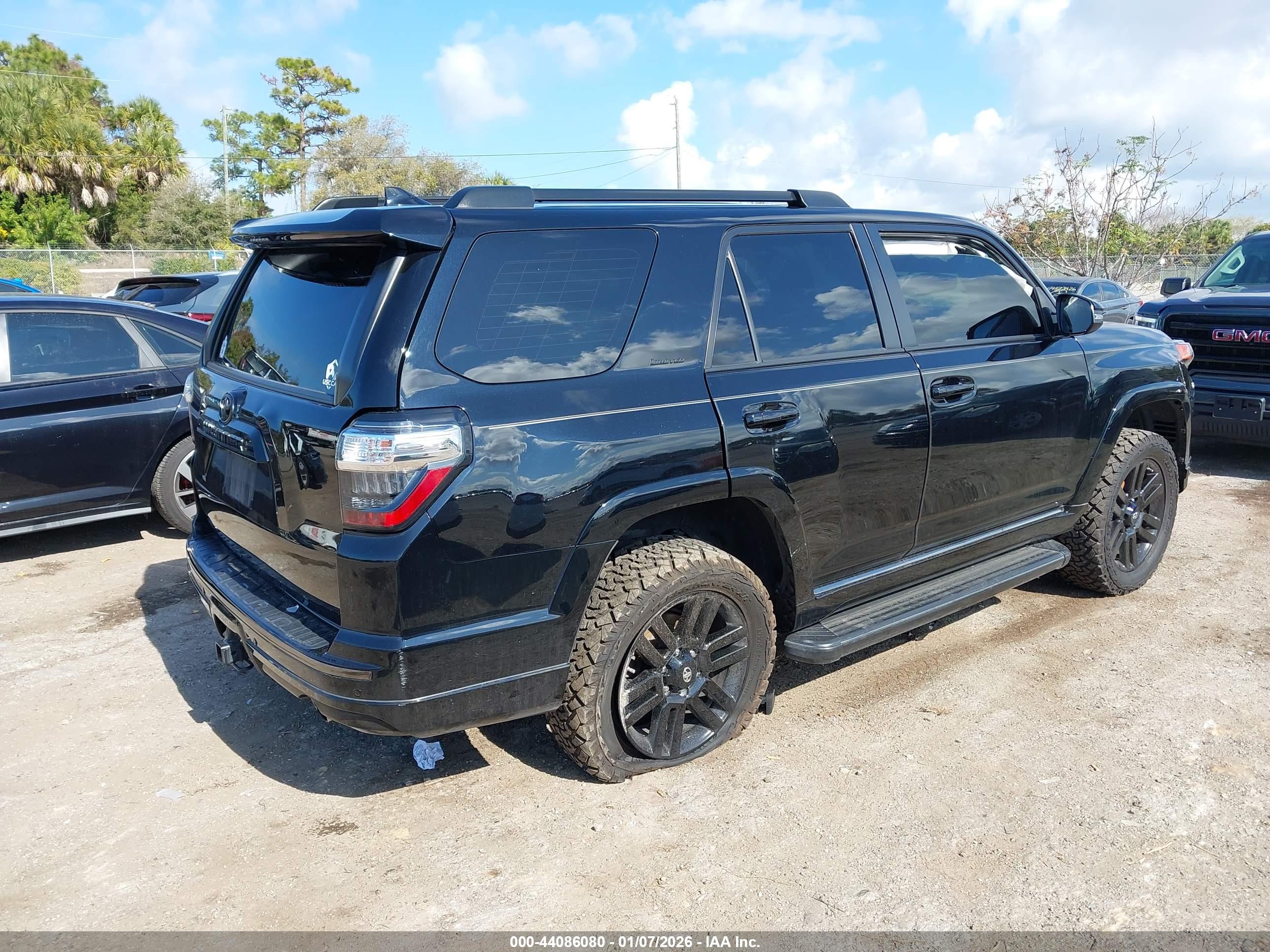 TOYOTA 4RUNNER image 4