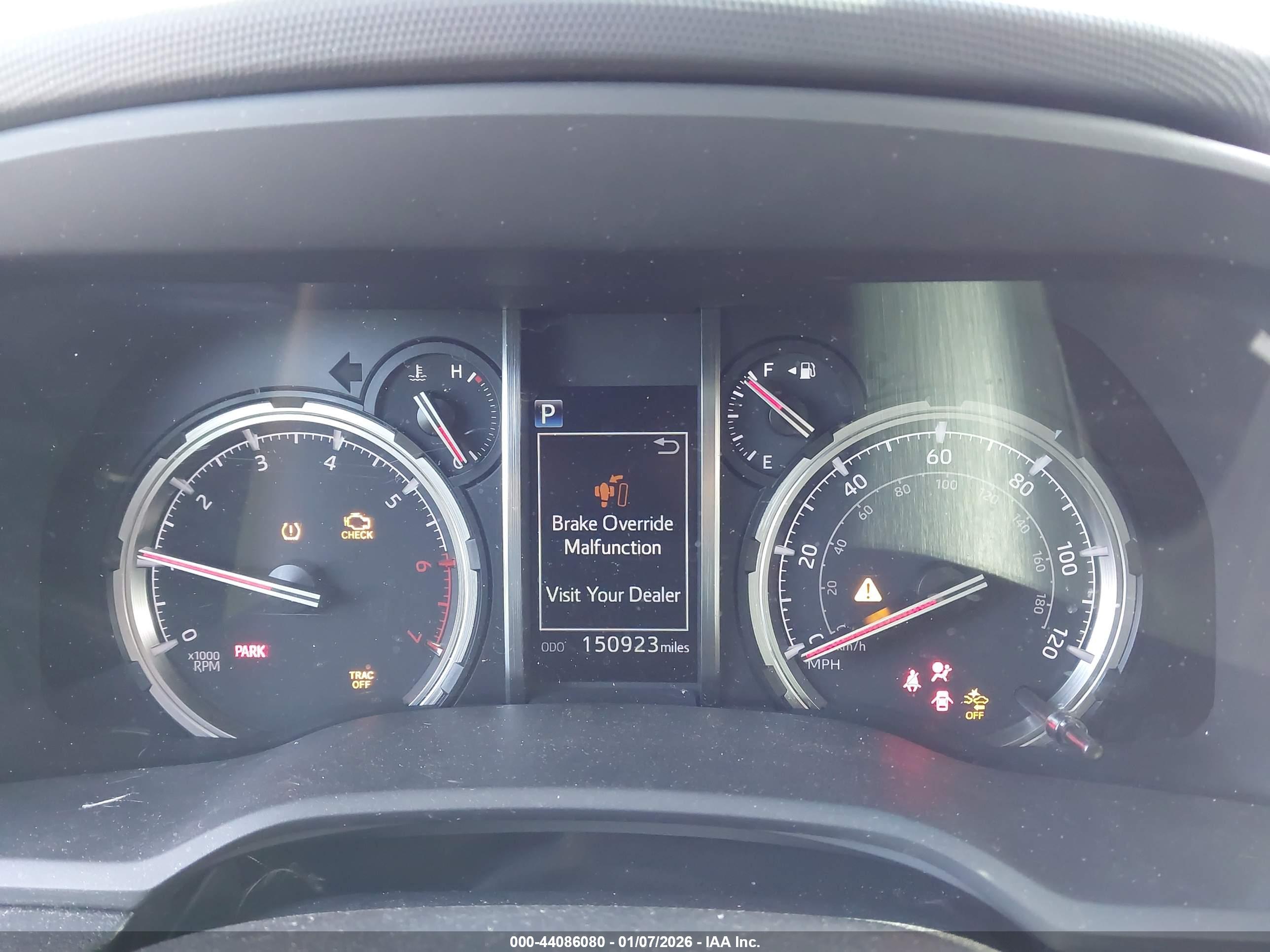 TOYOTA 4RUNNER image 7