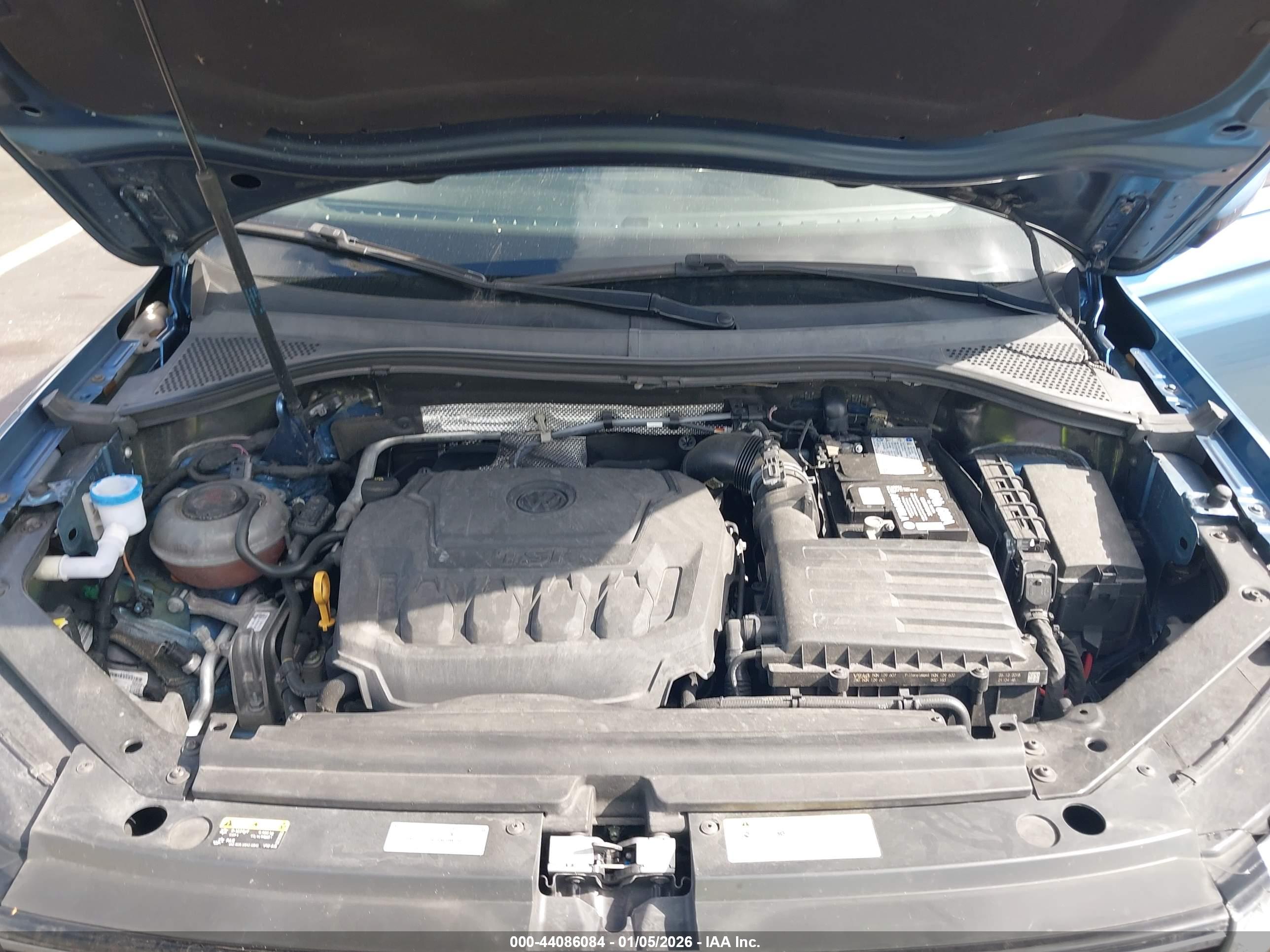 VOLKSWAGEN TIGUAN image 10