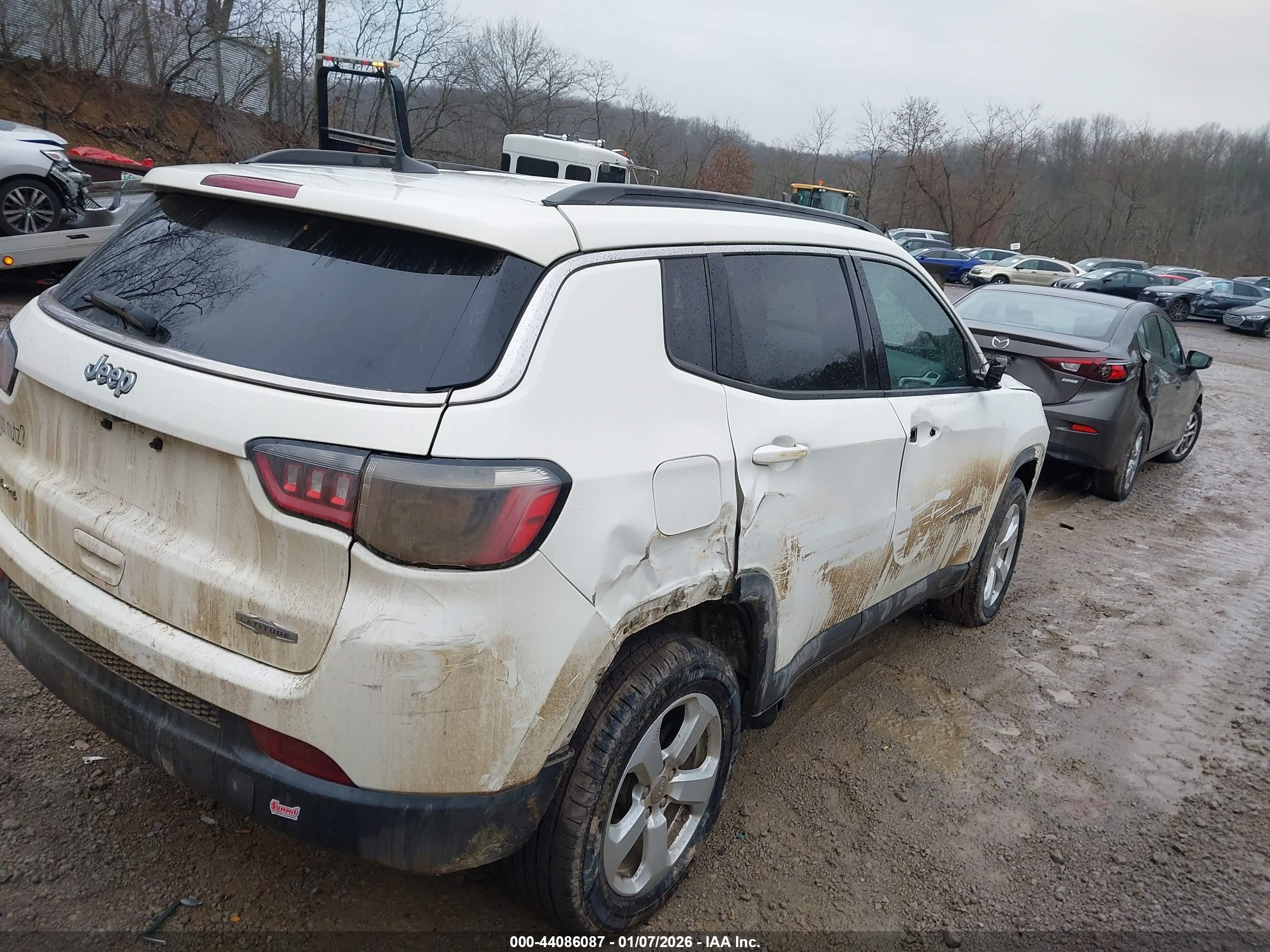 JEEP COMPASS image 4