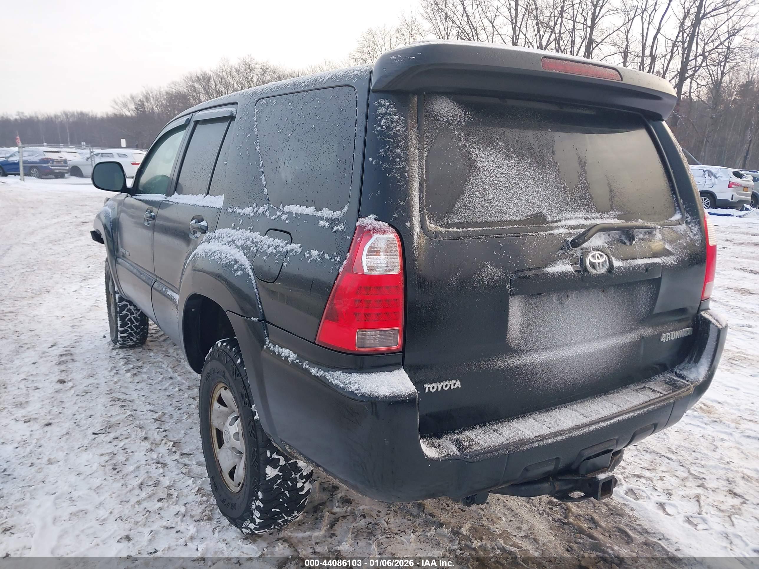 TOYOTA 4RUNNER image 3