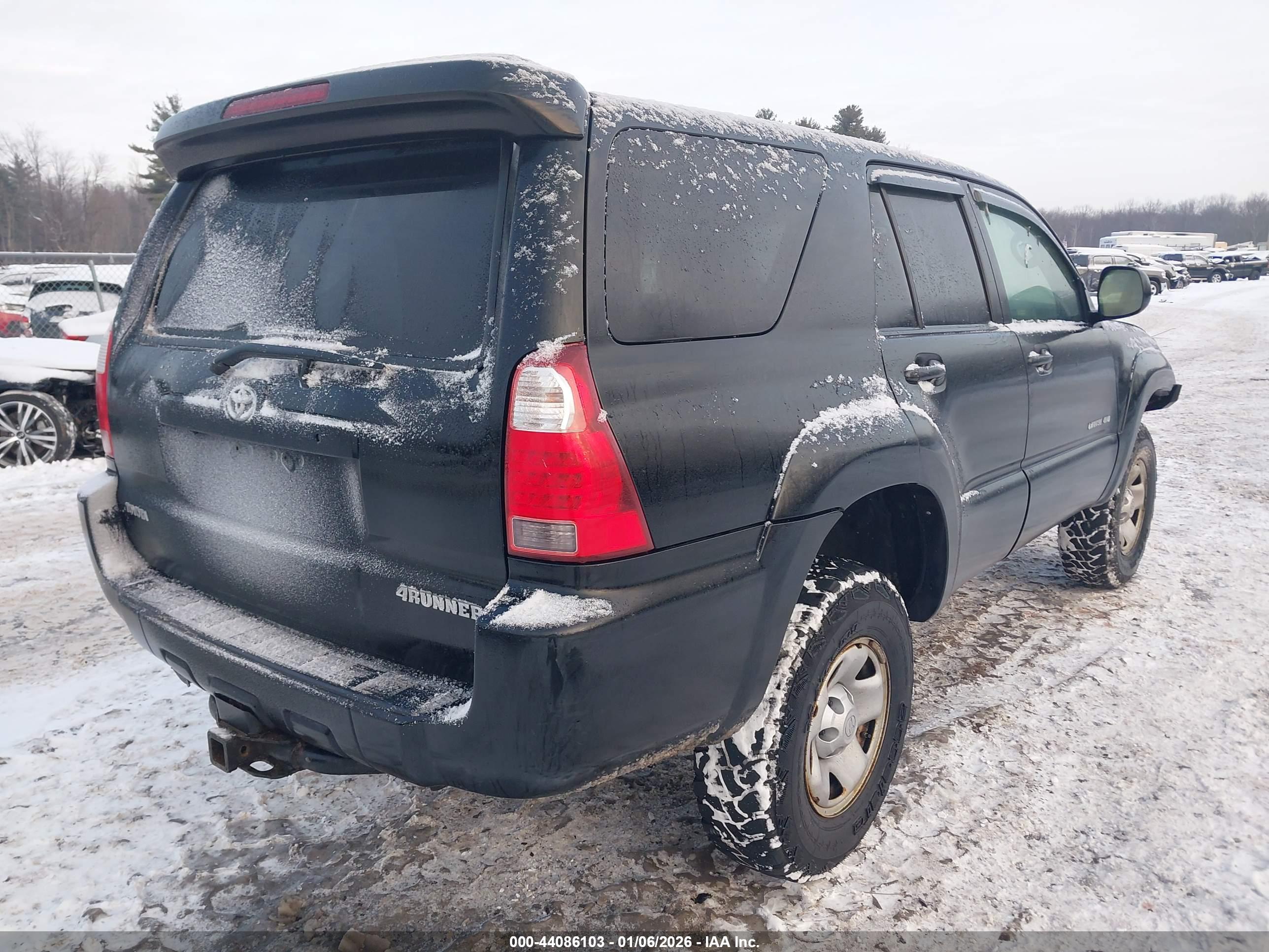 TOYOTA 4RUNNER image 4