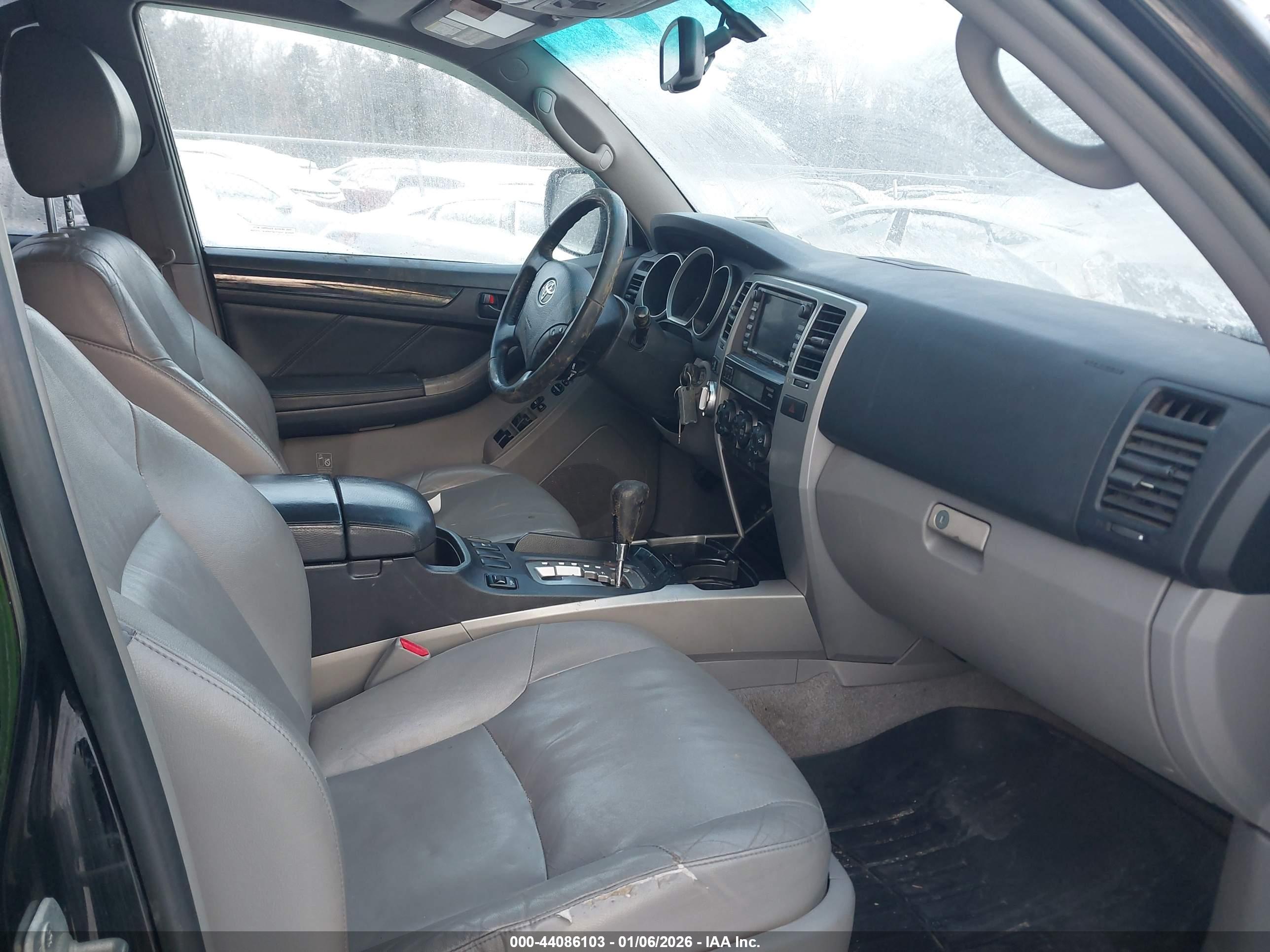 TOYOTA 4RUNNER image 5