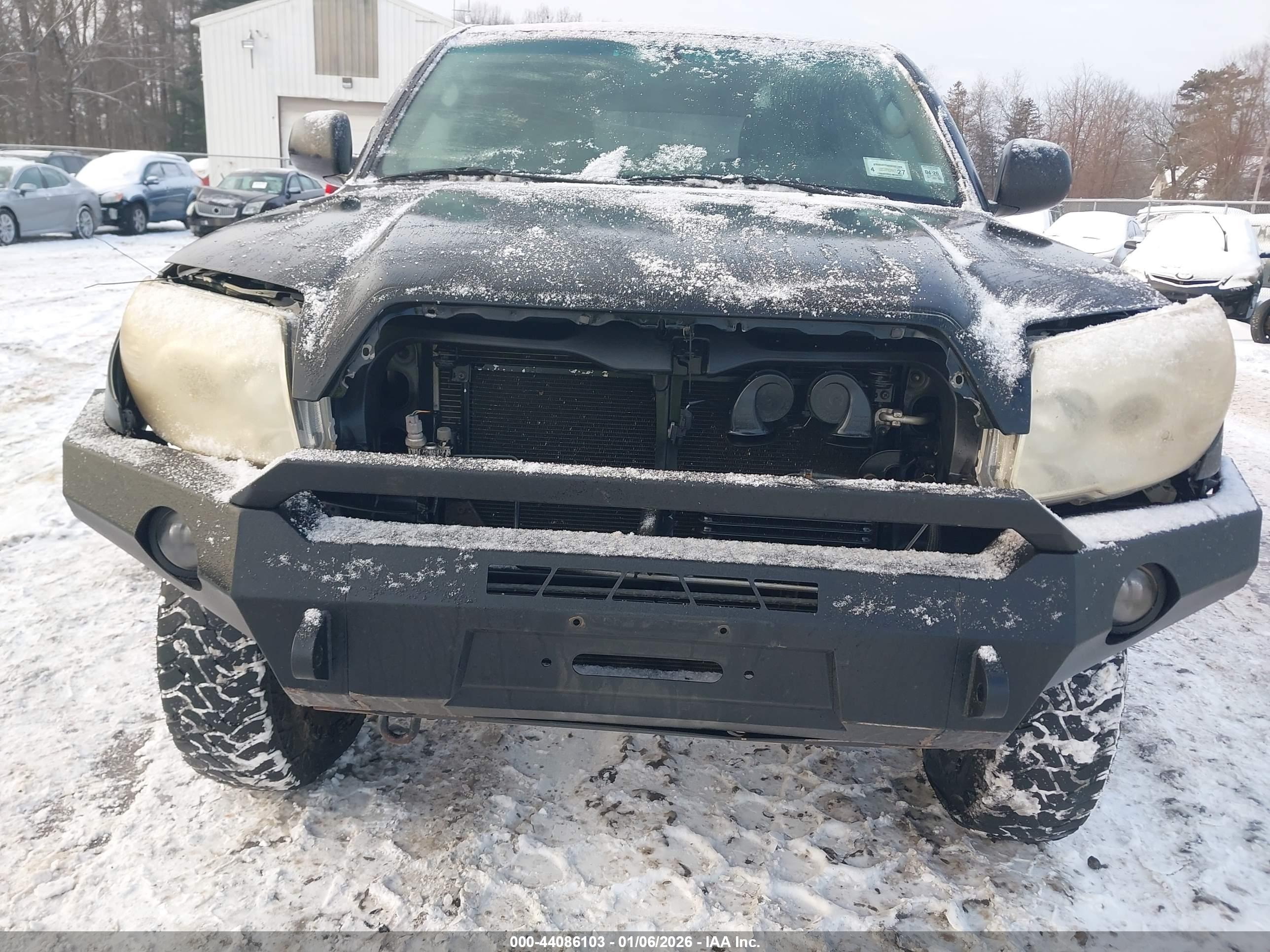 TOYOTA 4RUNNER image 6