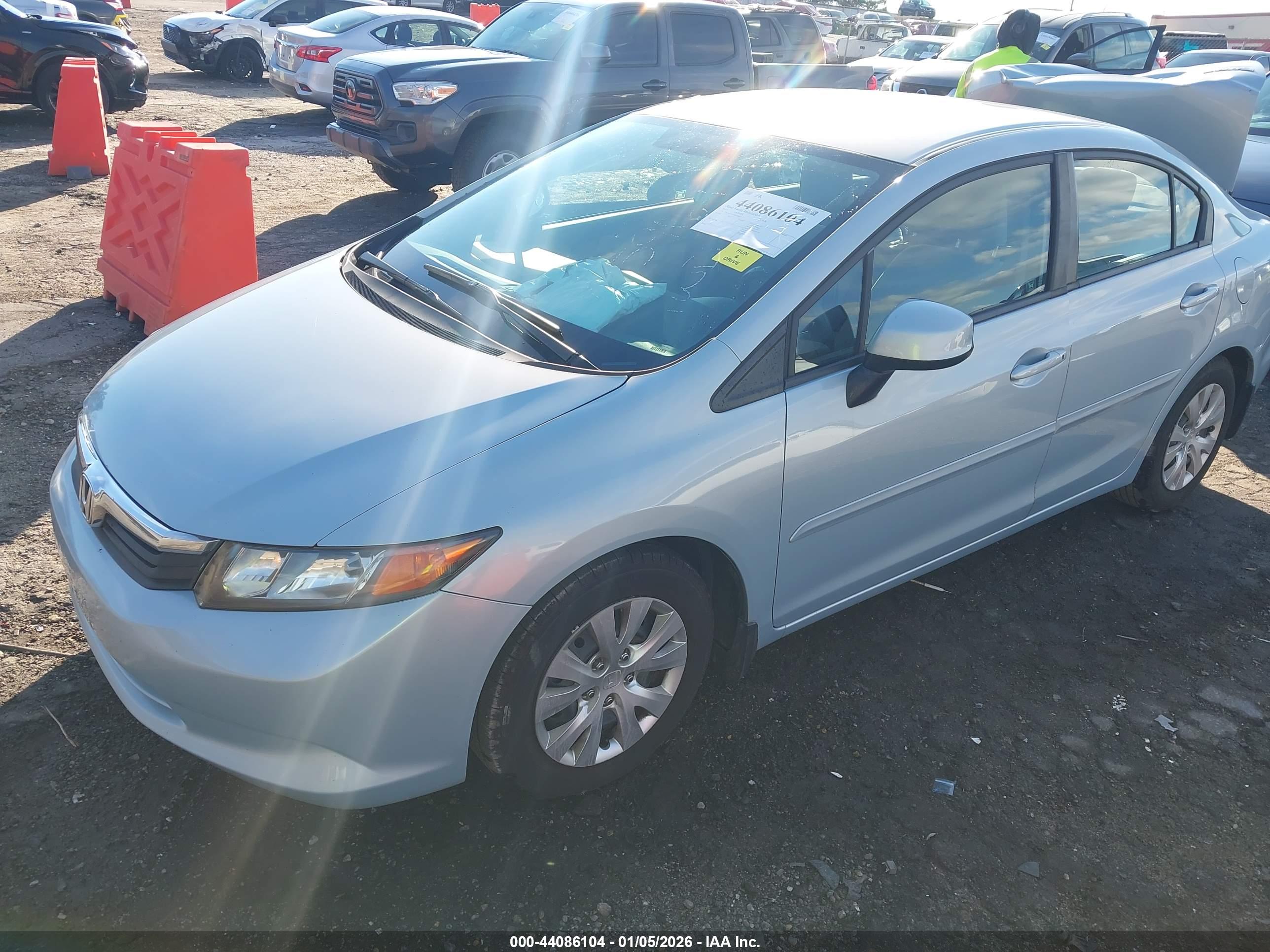HONDA CIVIC image 2