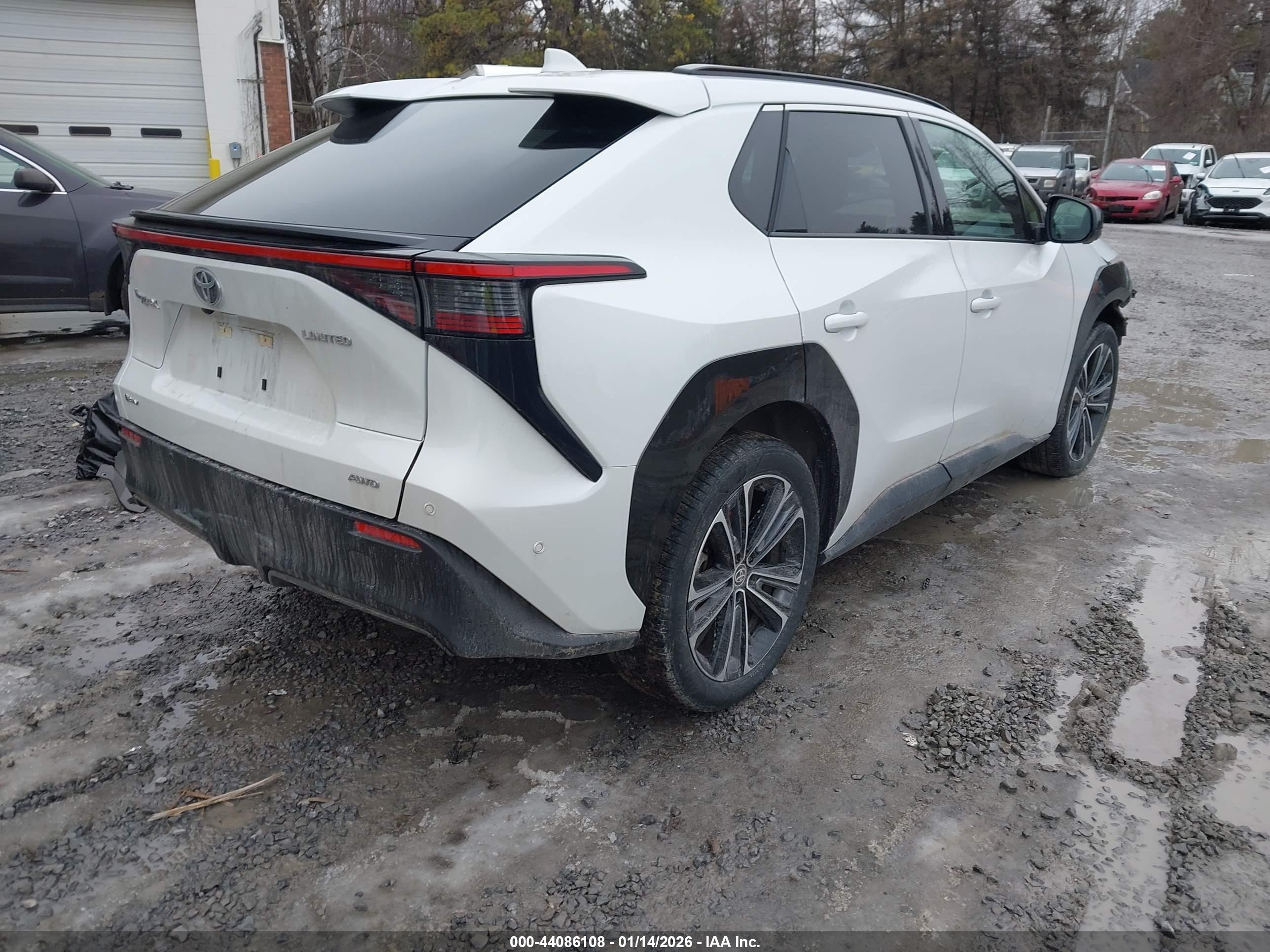 TOYOTA BZ4X image 4