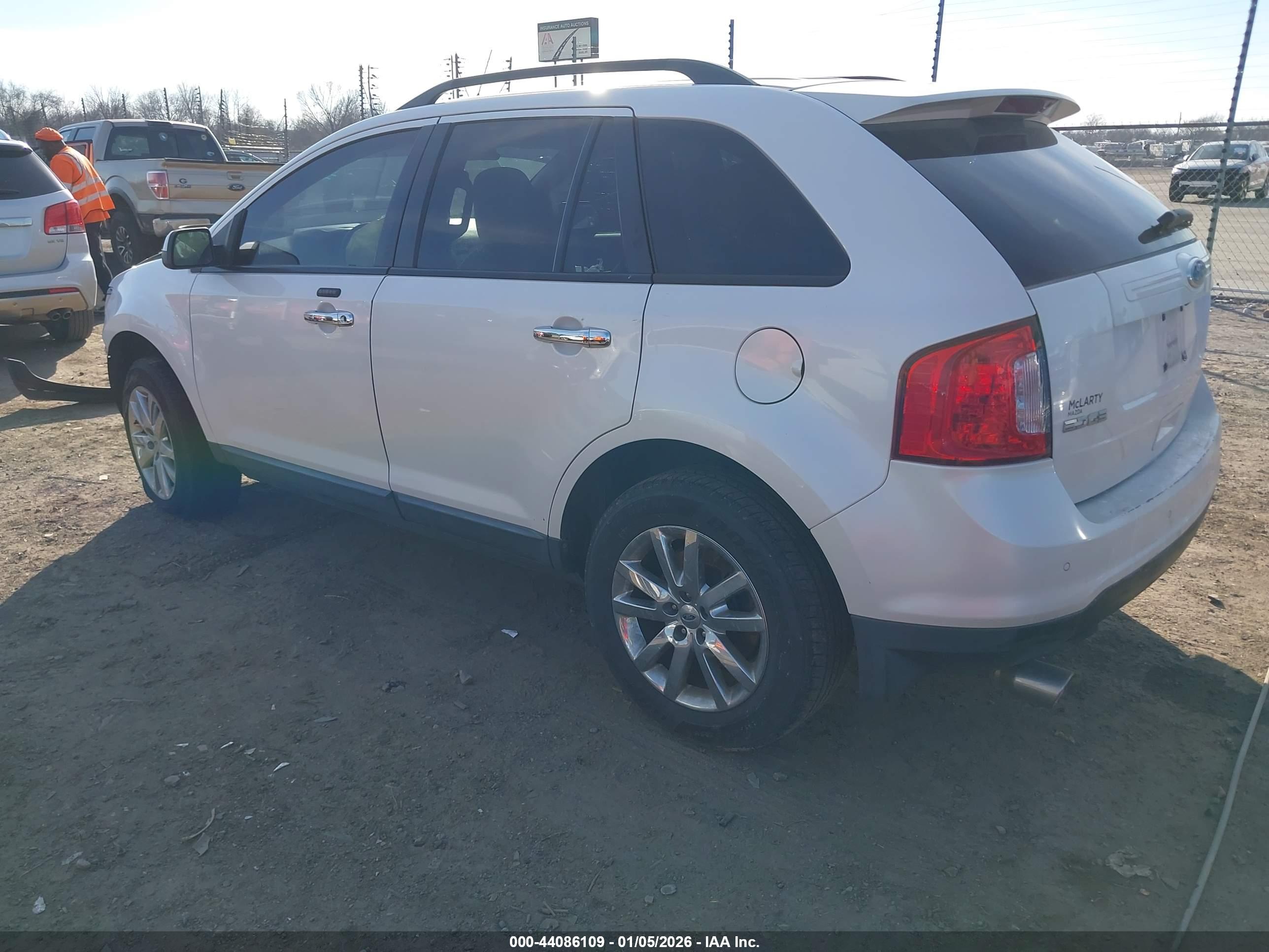 FORD EDGE image 3