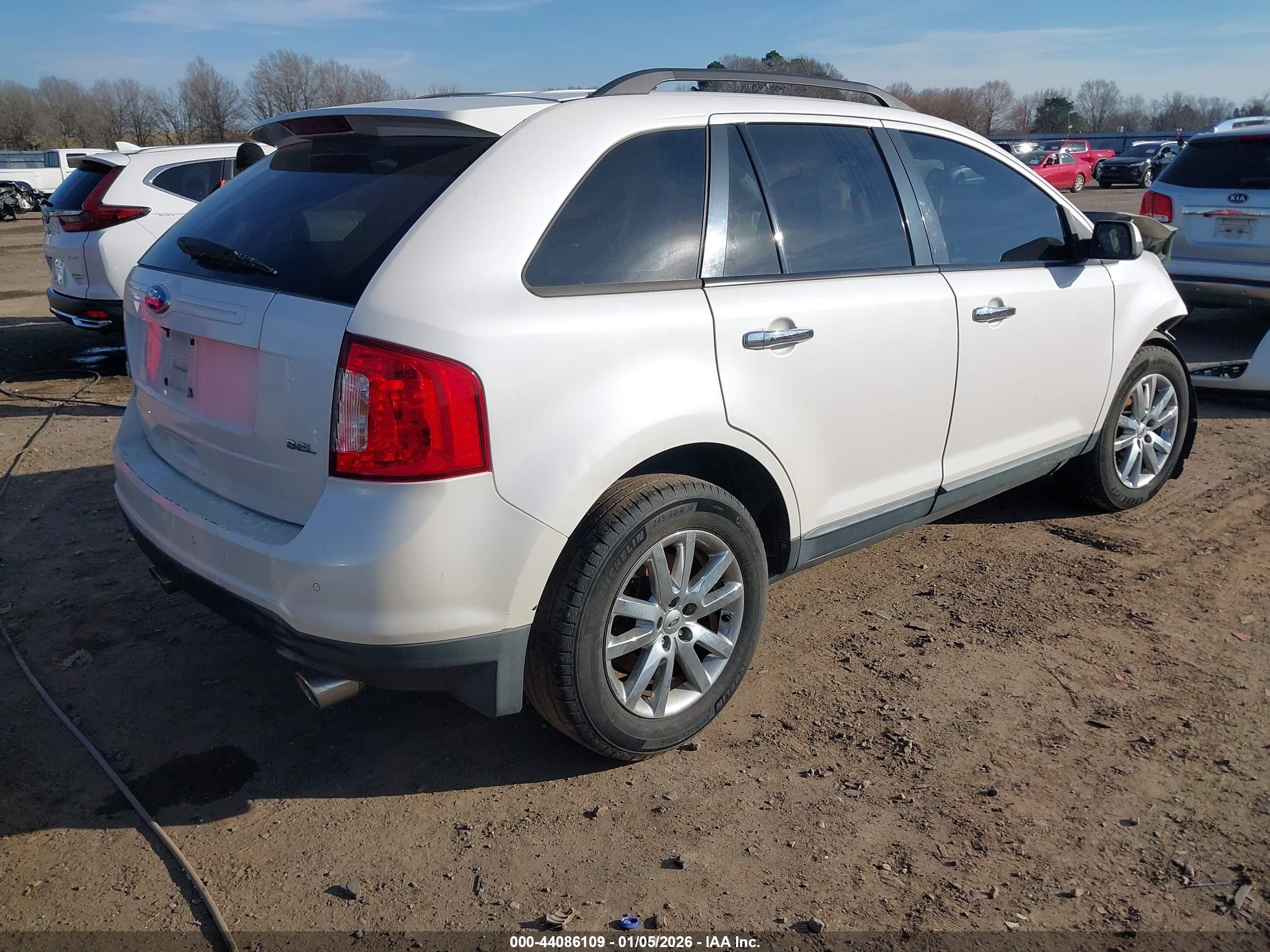 FORD EDGE image 4