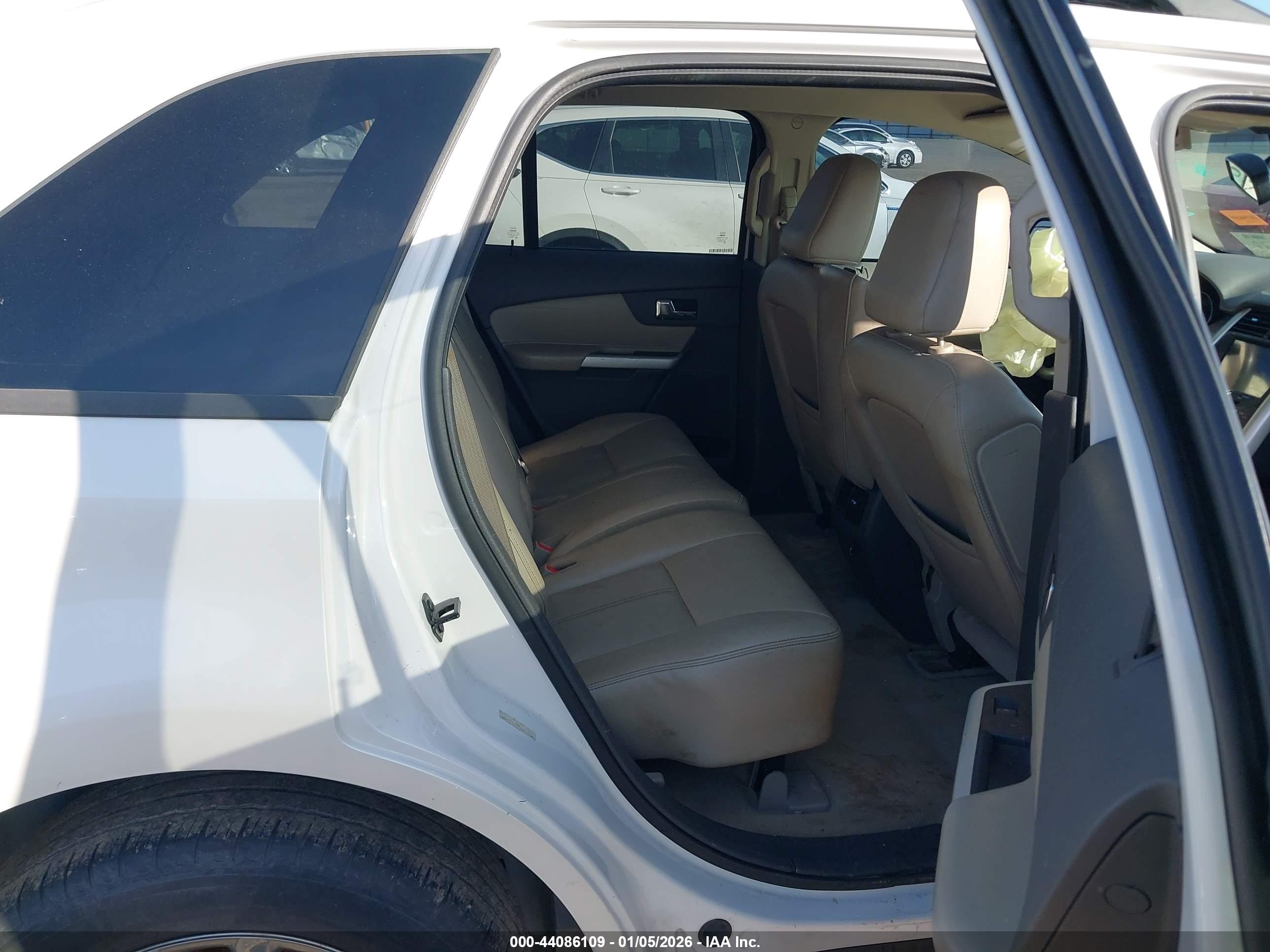 FORD EDGE image 8
