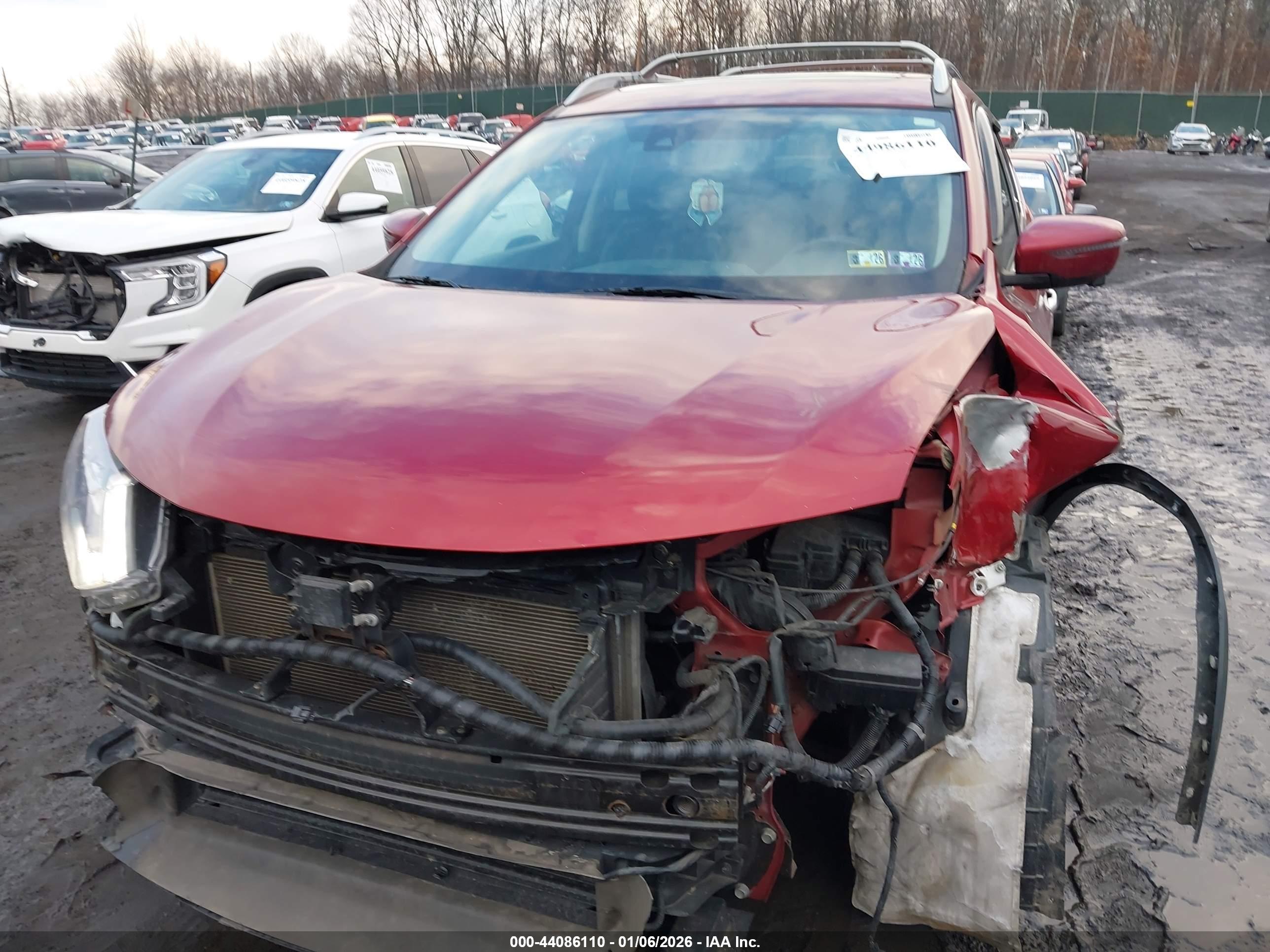 NISSAN ROGUE image 6