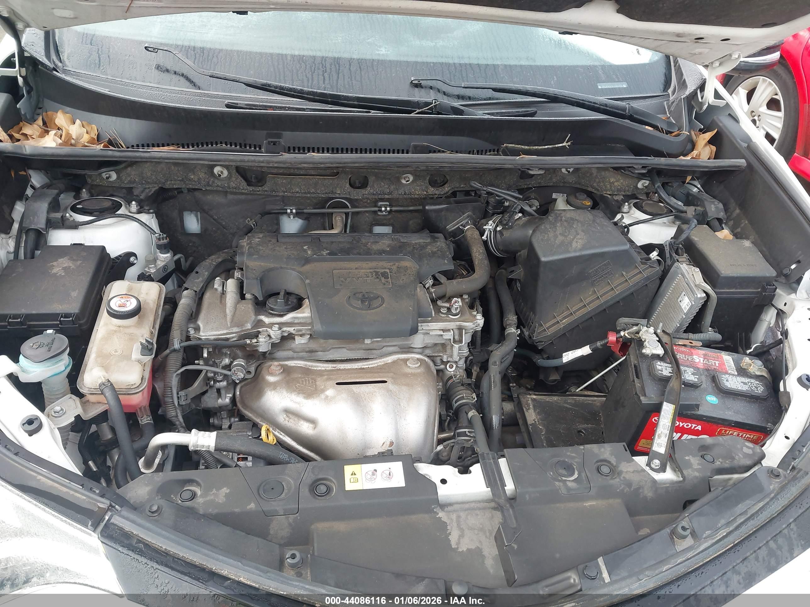 TOYOTA RAV4 image 10