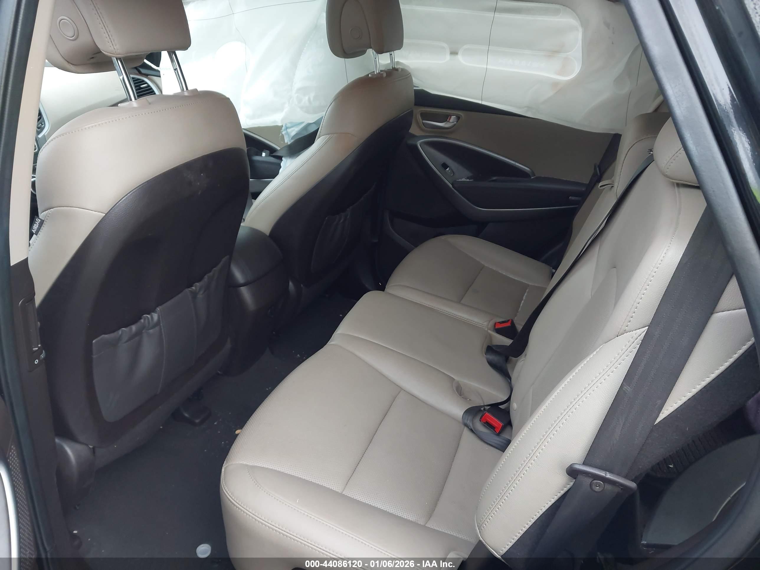 HYUNDAI SANTA image 8