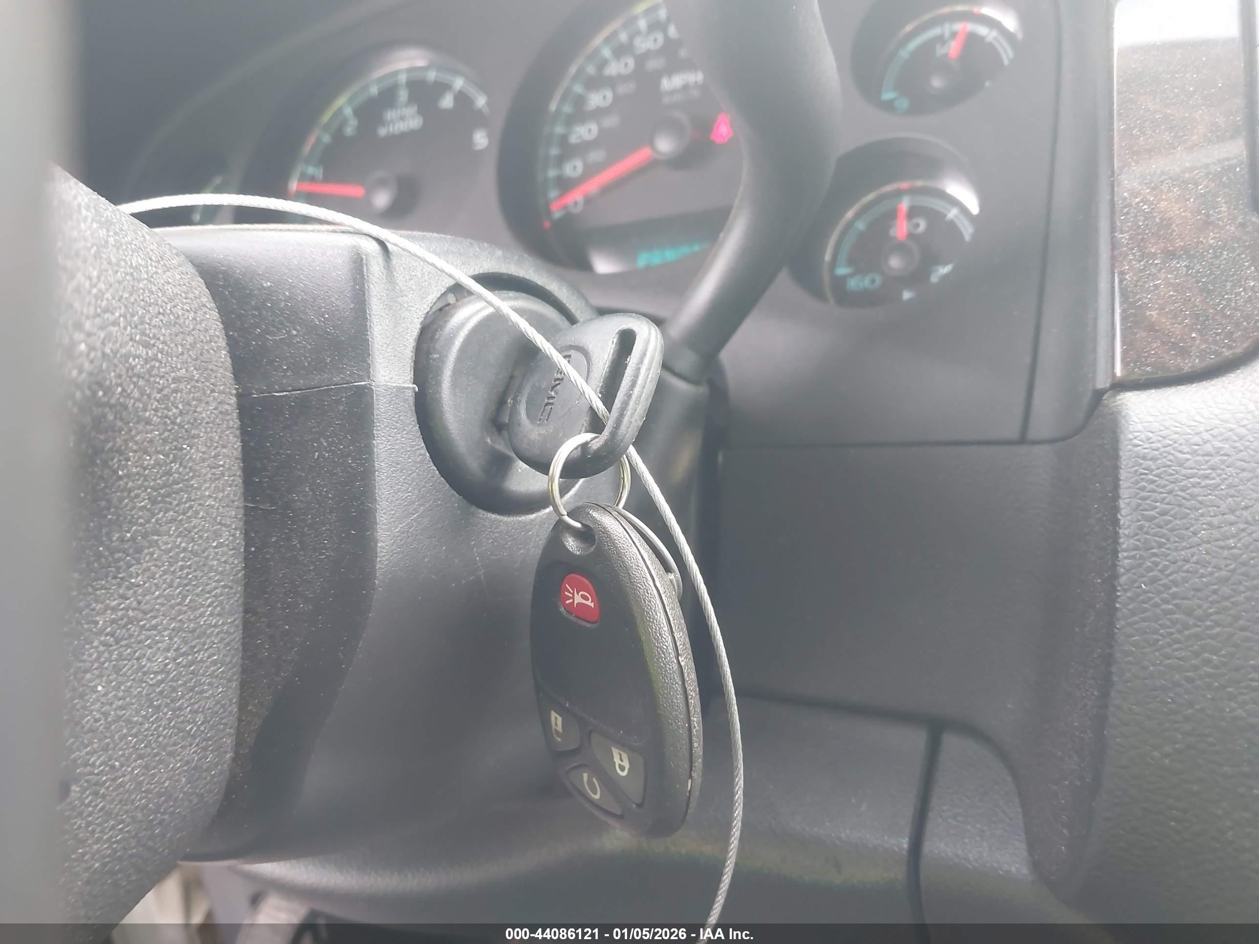 GMC SIERRA image 11