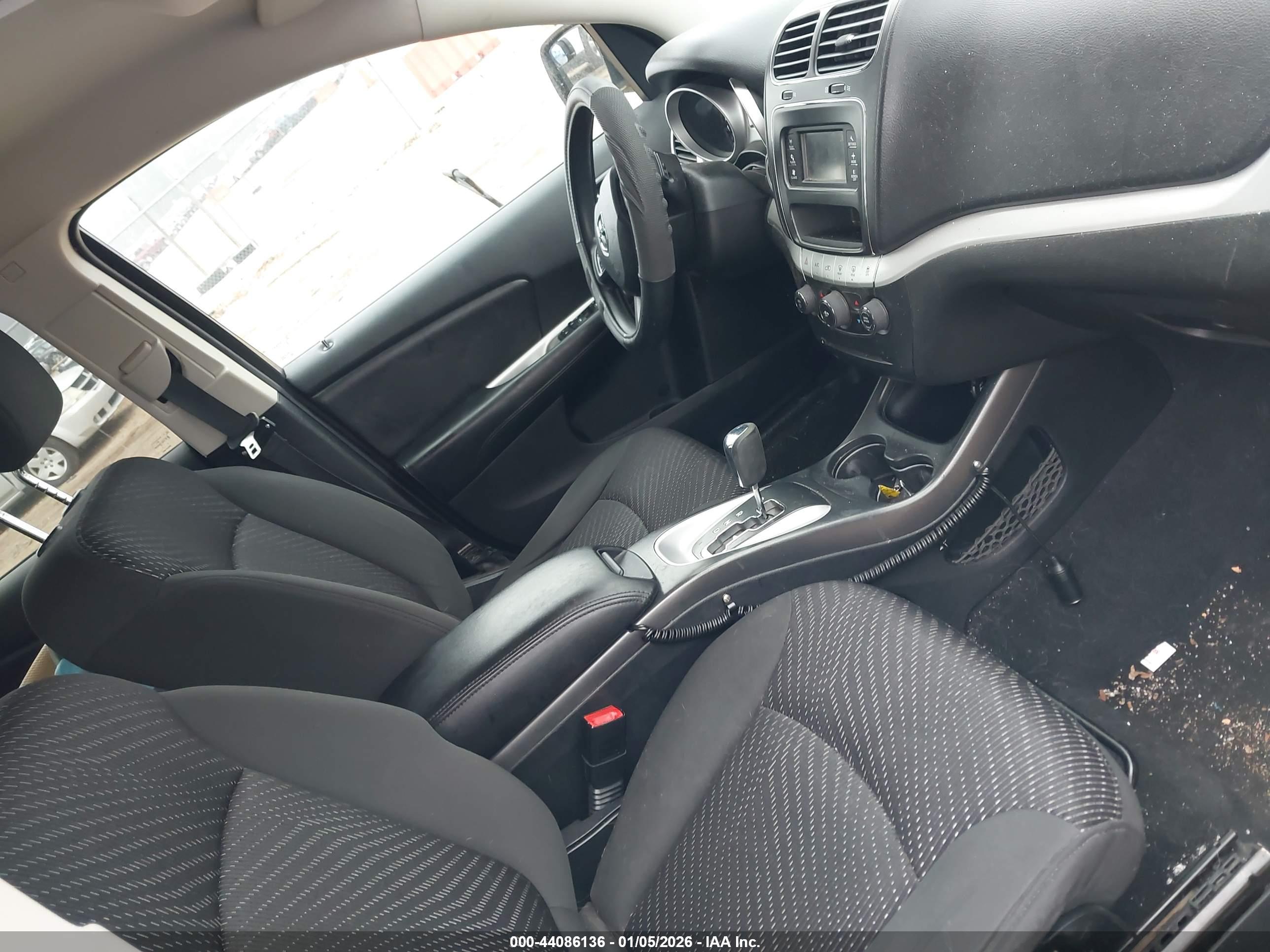 DODGE JOURNEY image 5