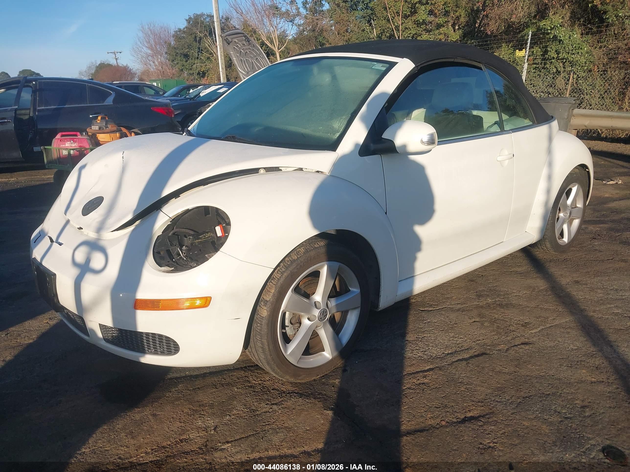 VOLKSWAGEN NEW image 2