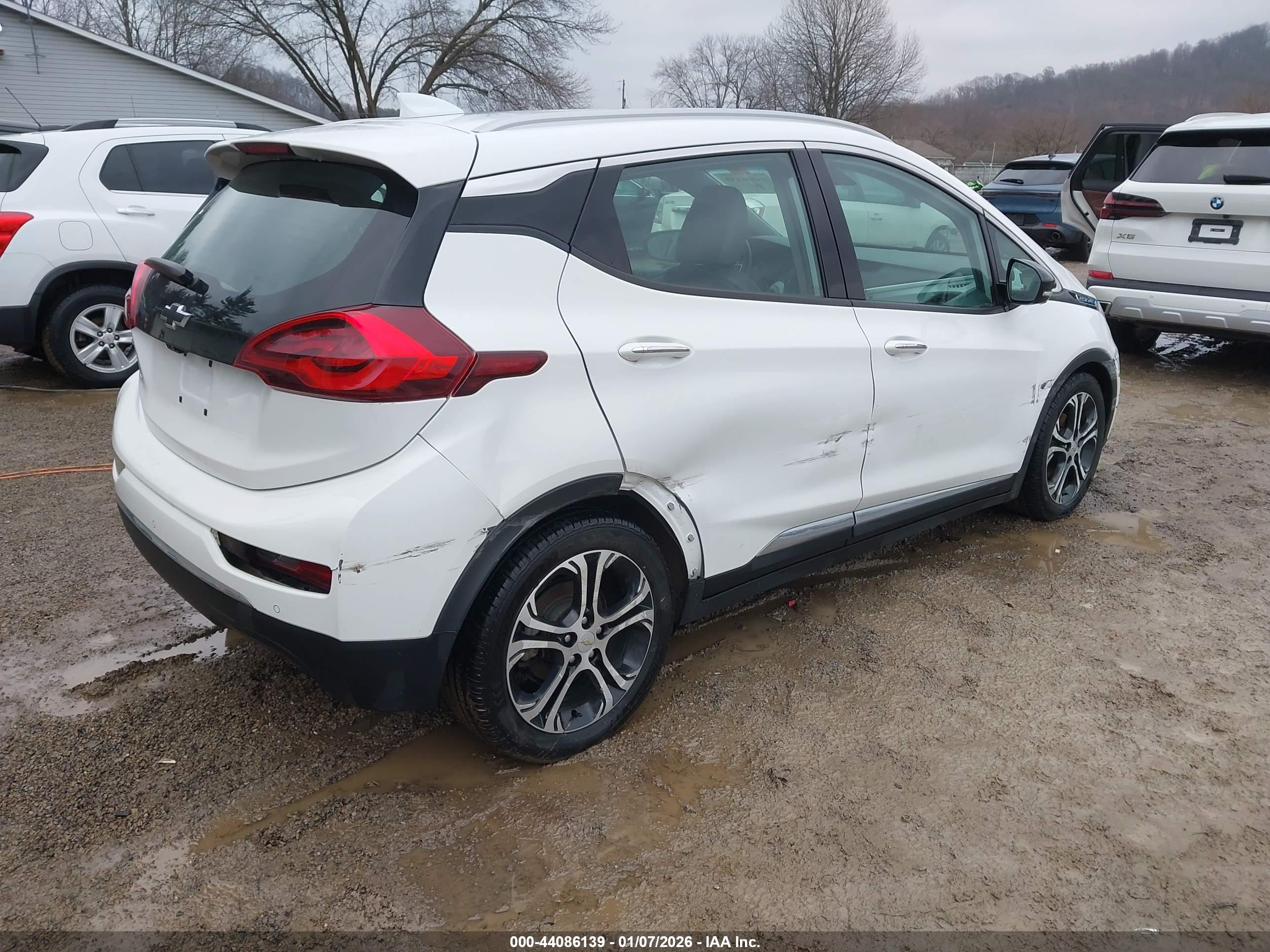 CHEVROLET BOLT image 4