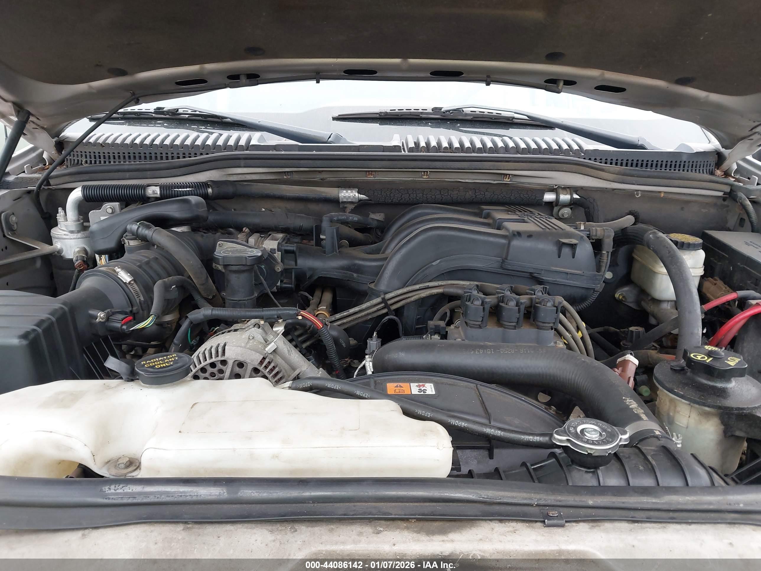 FORD EXPLORER image 10