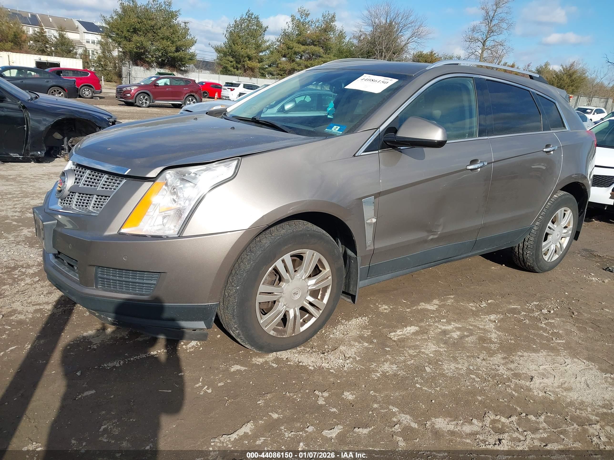 CADILLAC SRX image 2