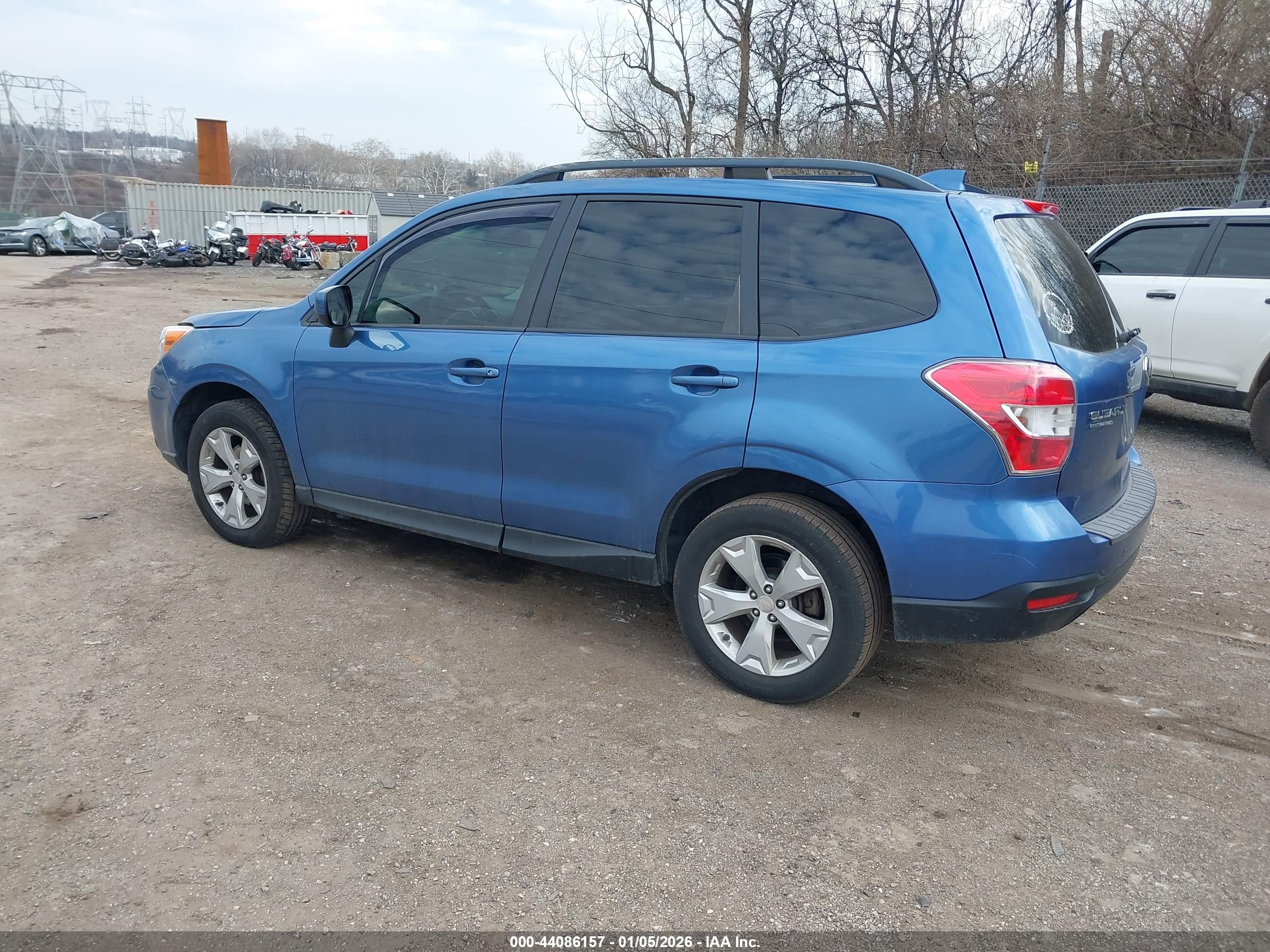 SUBARU FORESTER image 3