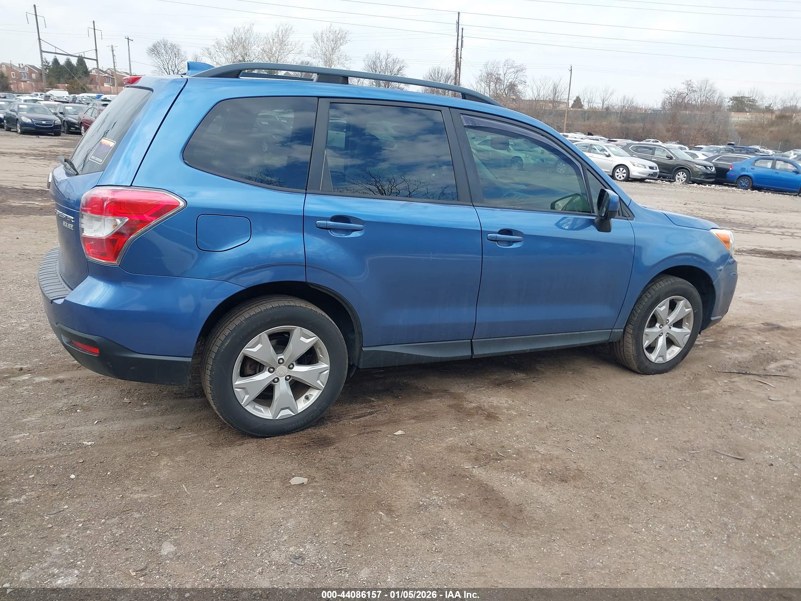 SUBARU FORESTER image 4