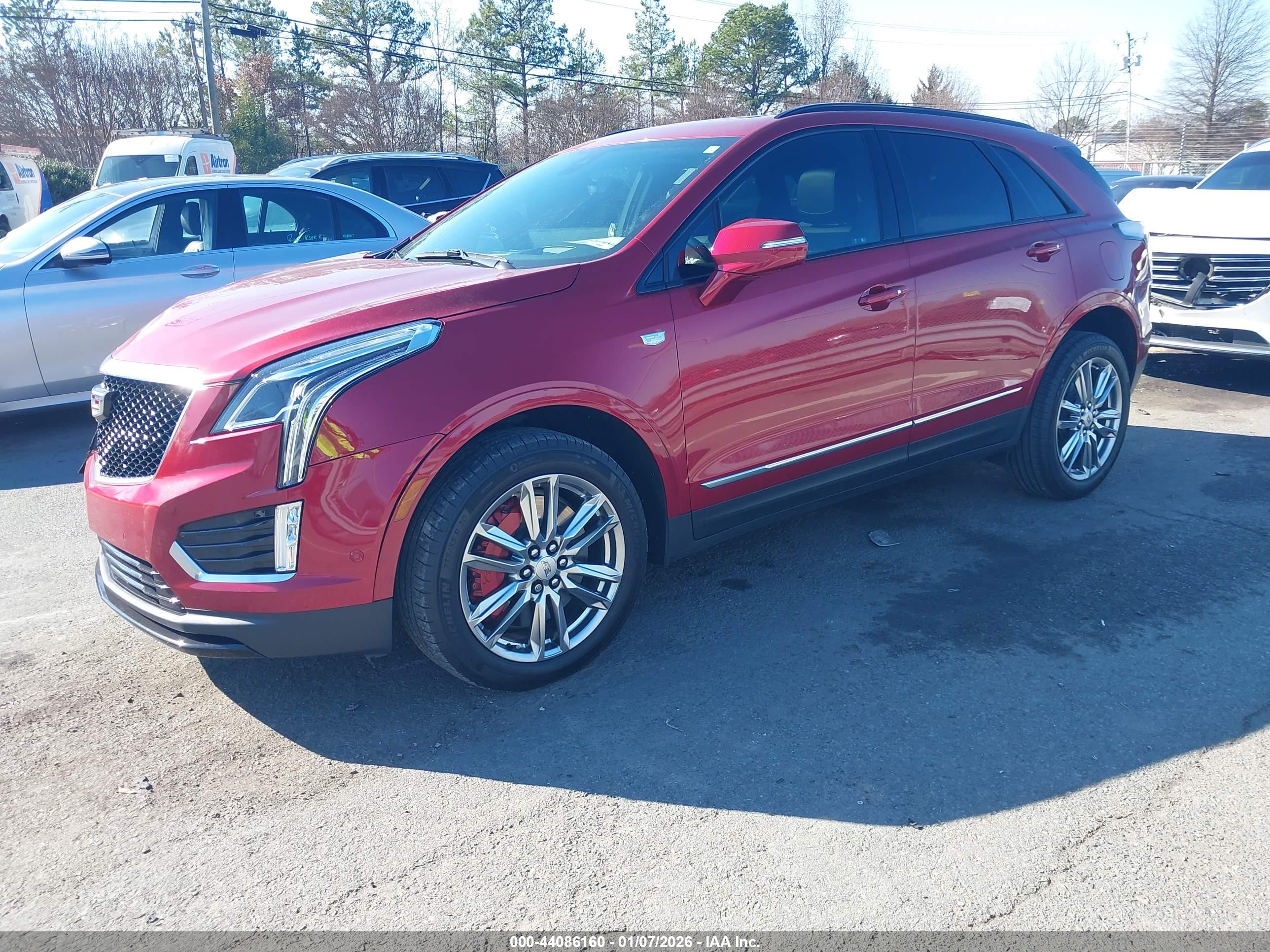CADILLAC XT5 image 2