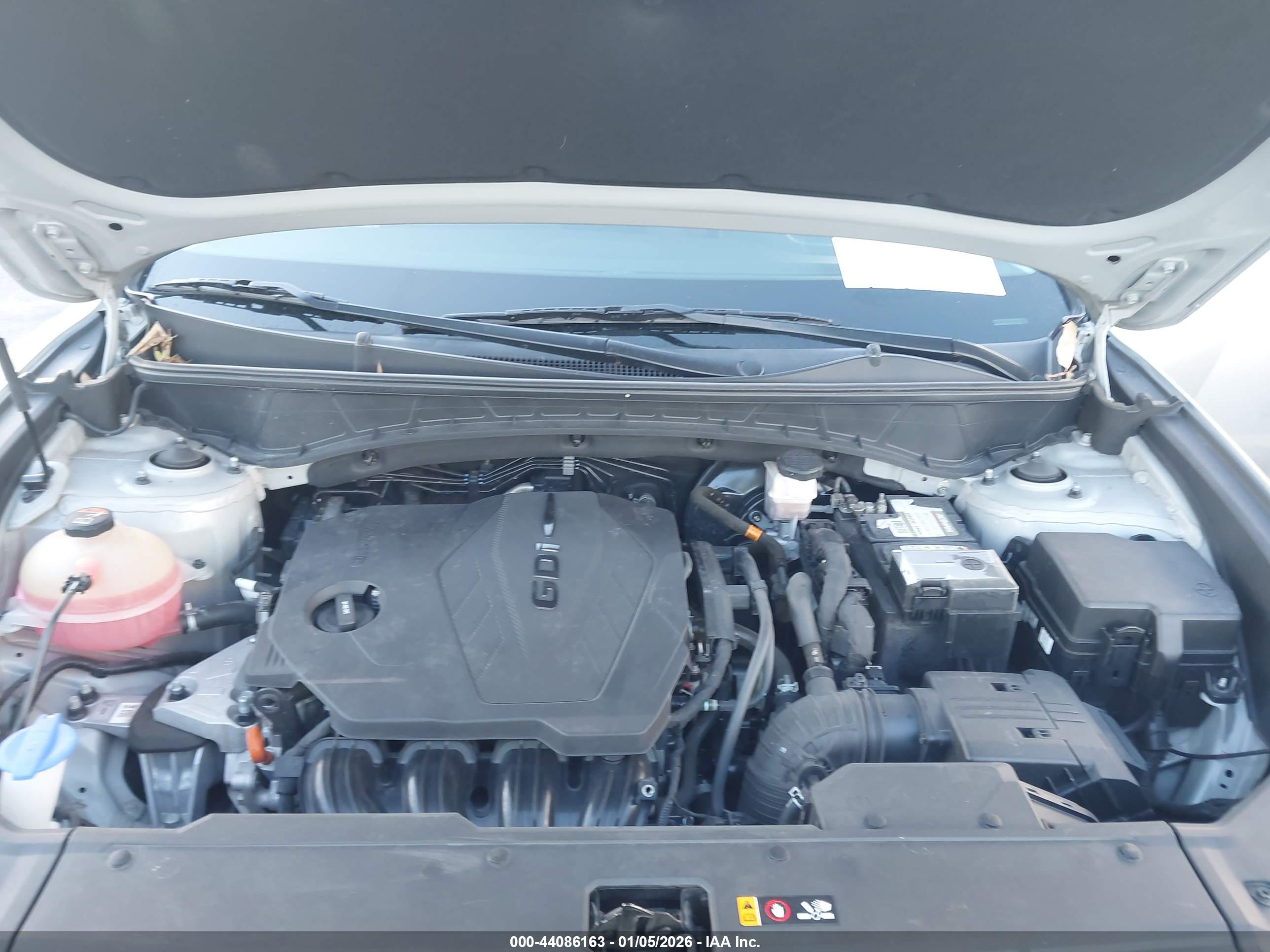 HYUNDAI TUCSON image 10