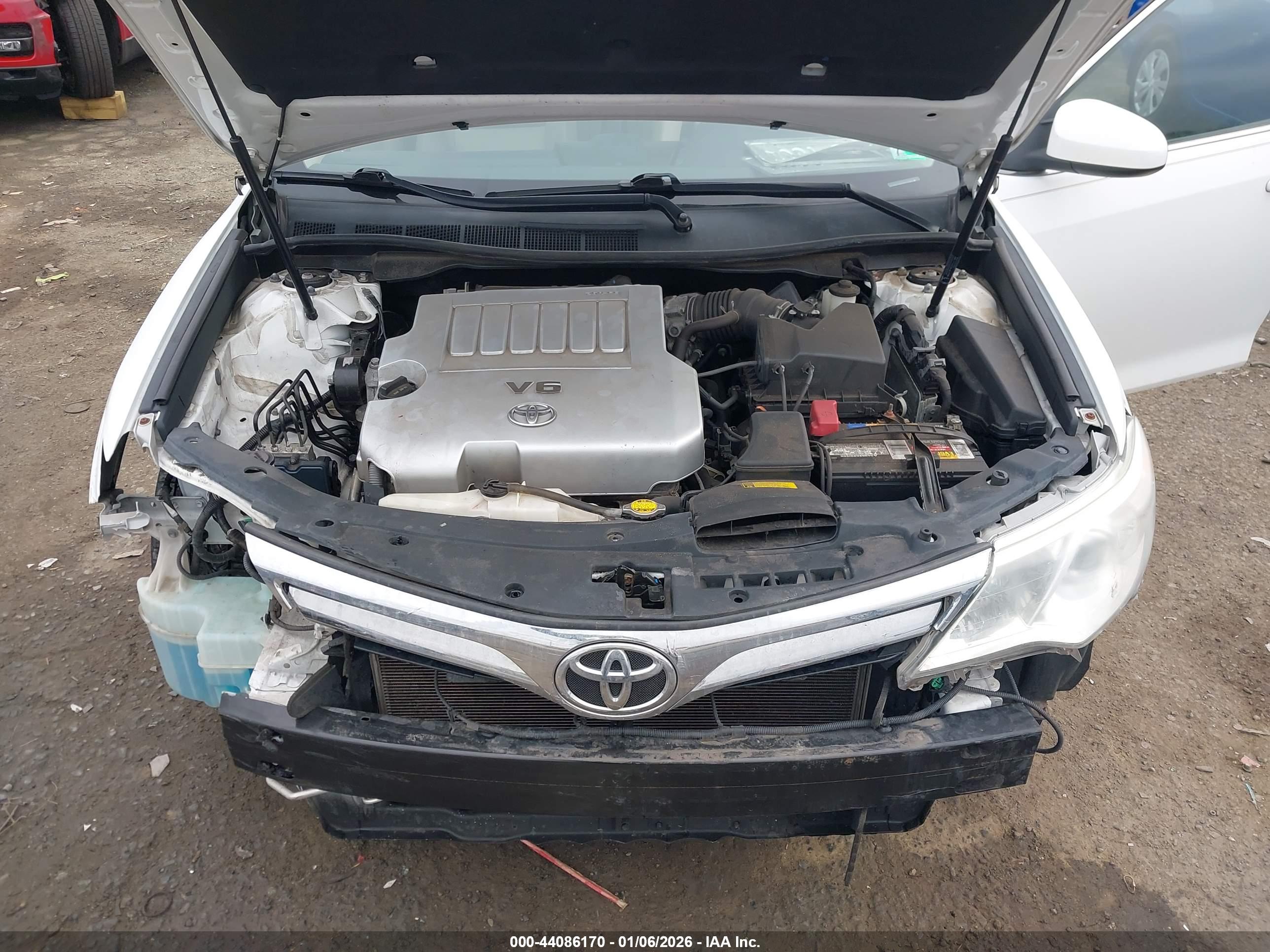 TOYOTA CAMRY image 10