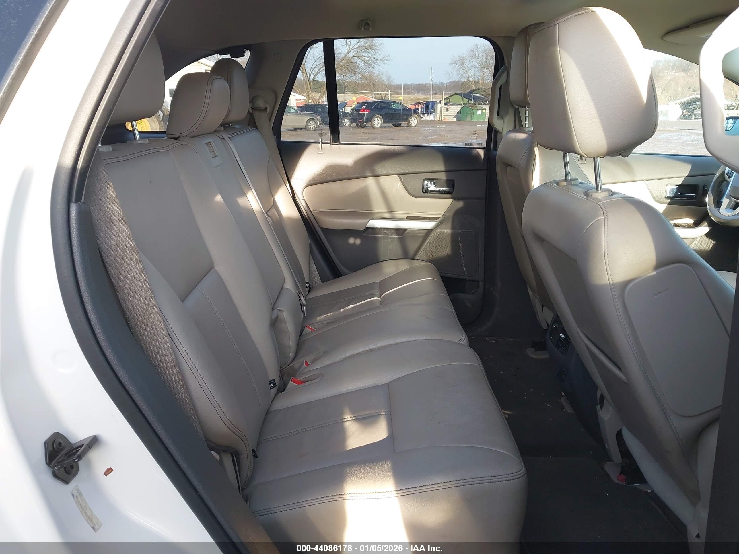 FORD EDGE image 8