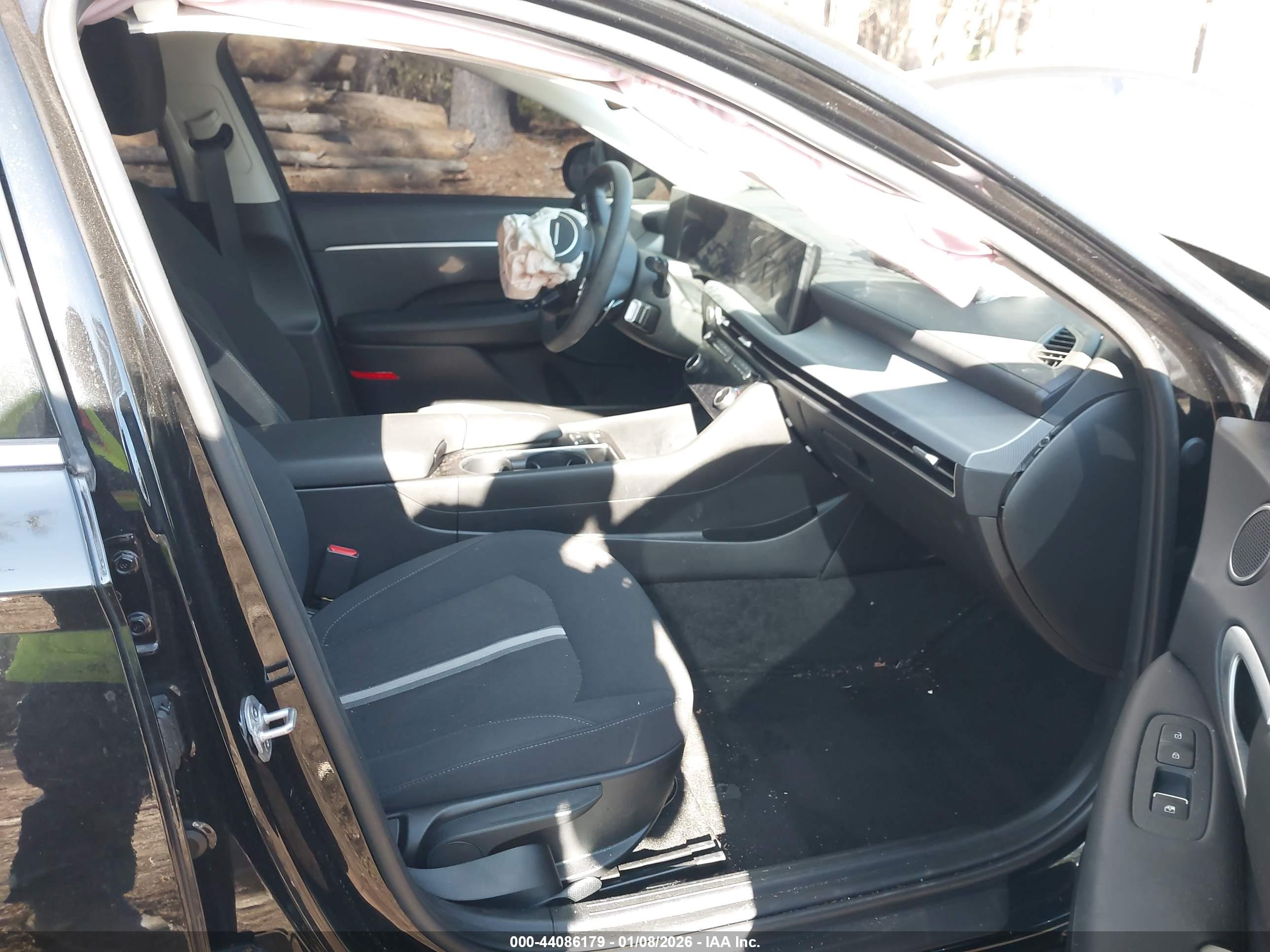 HYUNDAI SONATA image 5