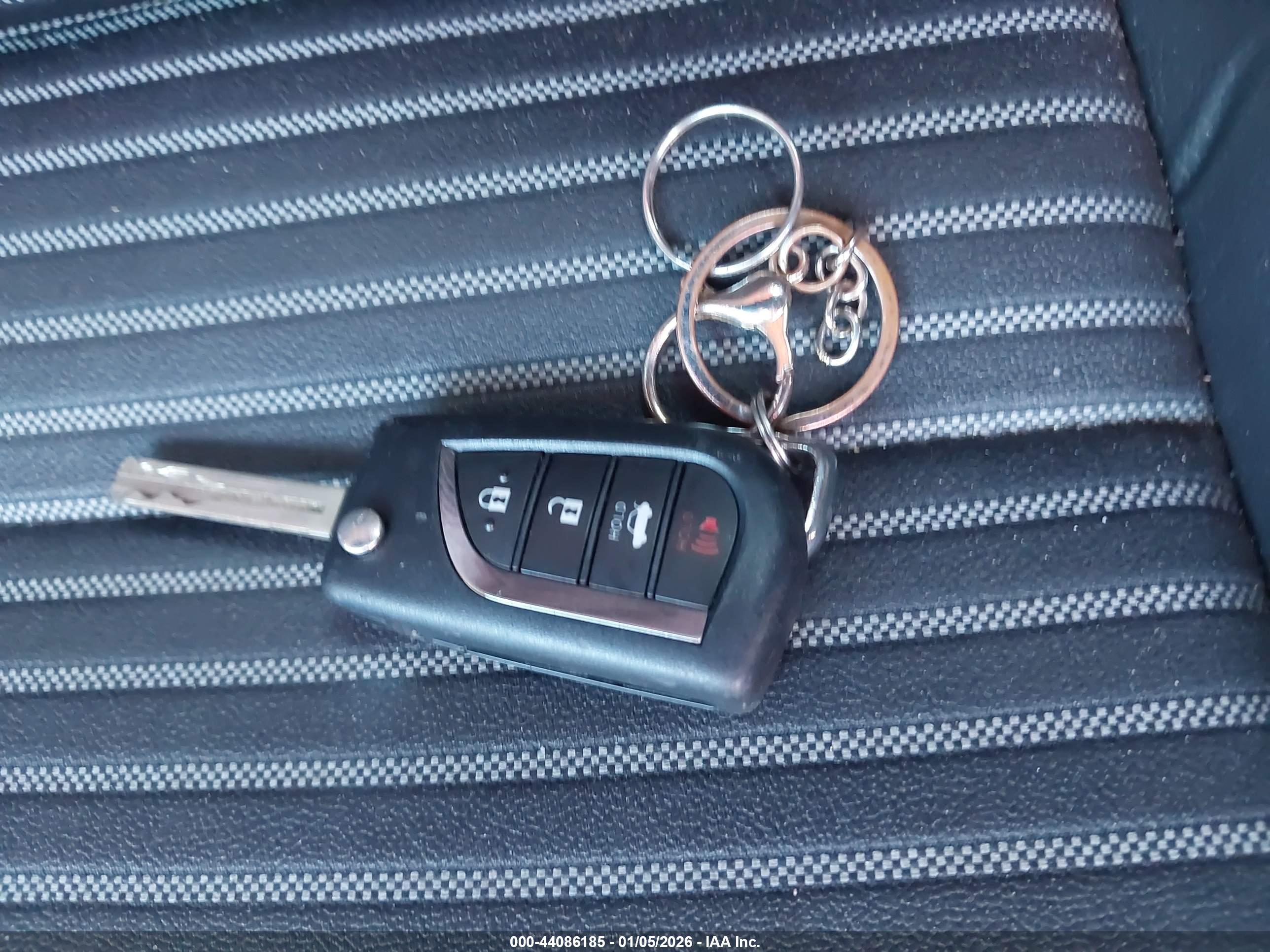 TOYOTA CAMRY image 11