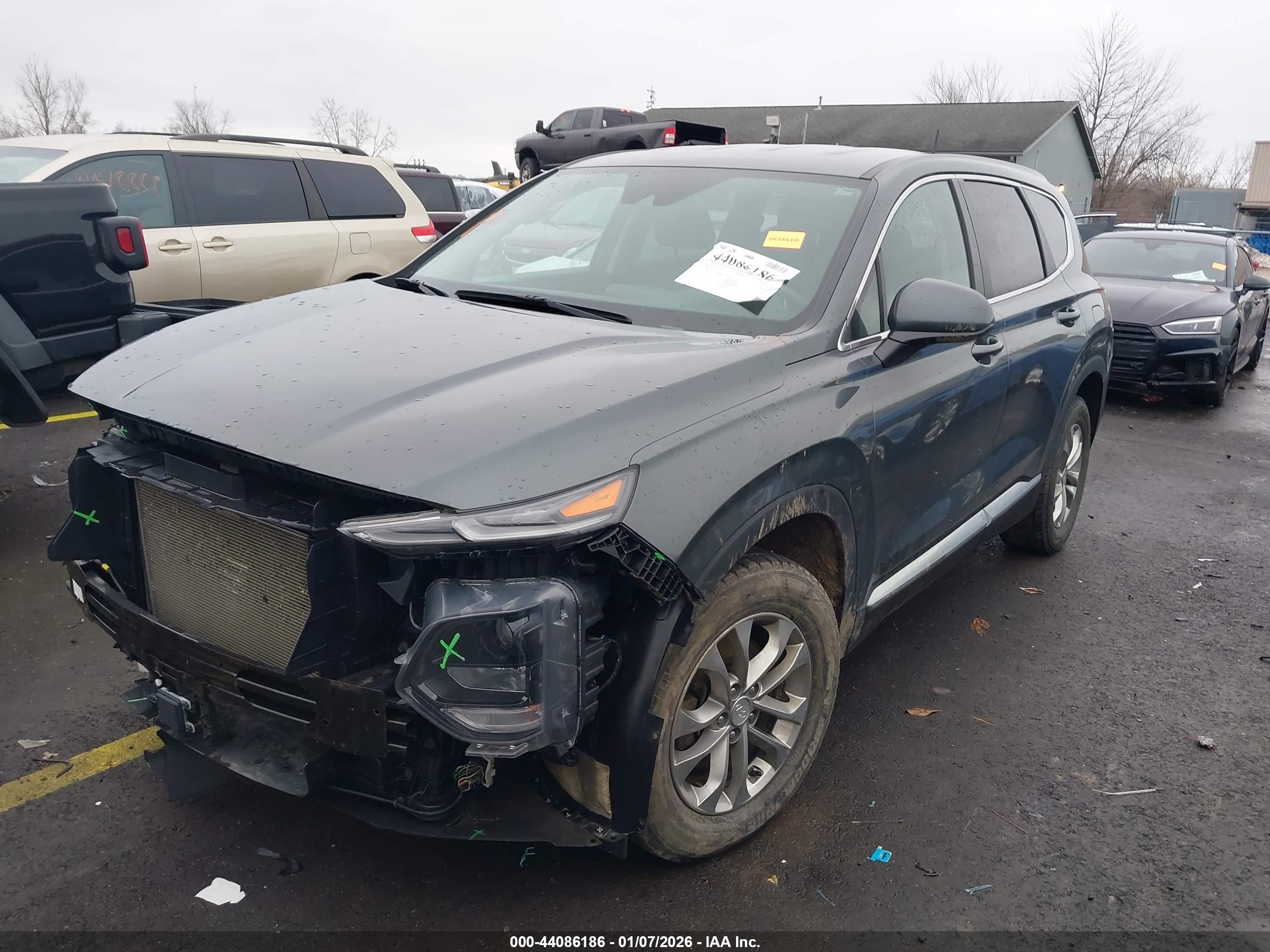 HYUNDAI SANTA image 2