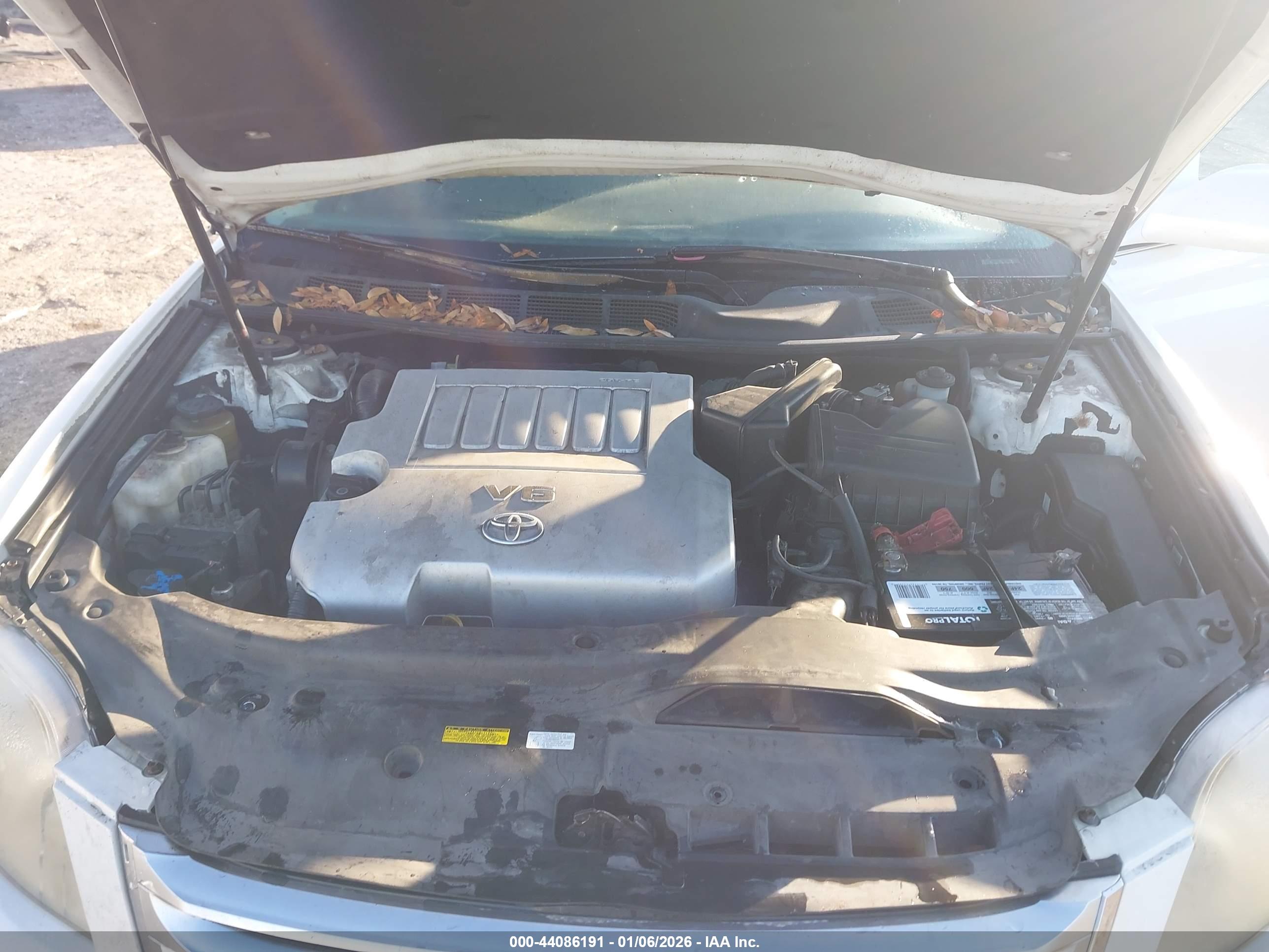 TOYOTA AVALON image 10