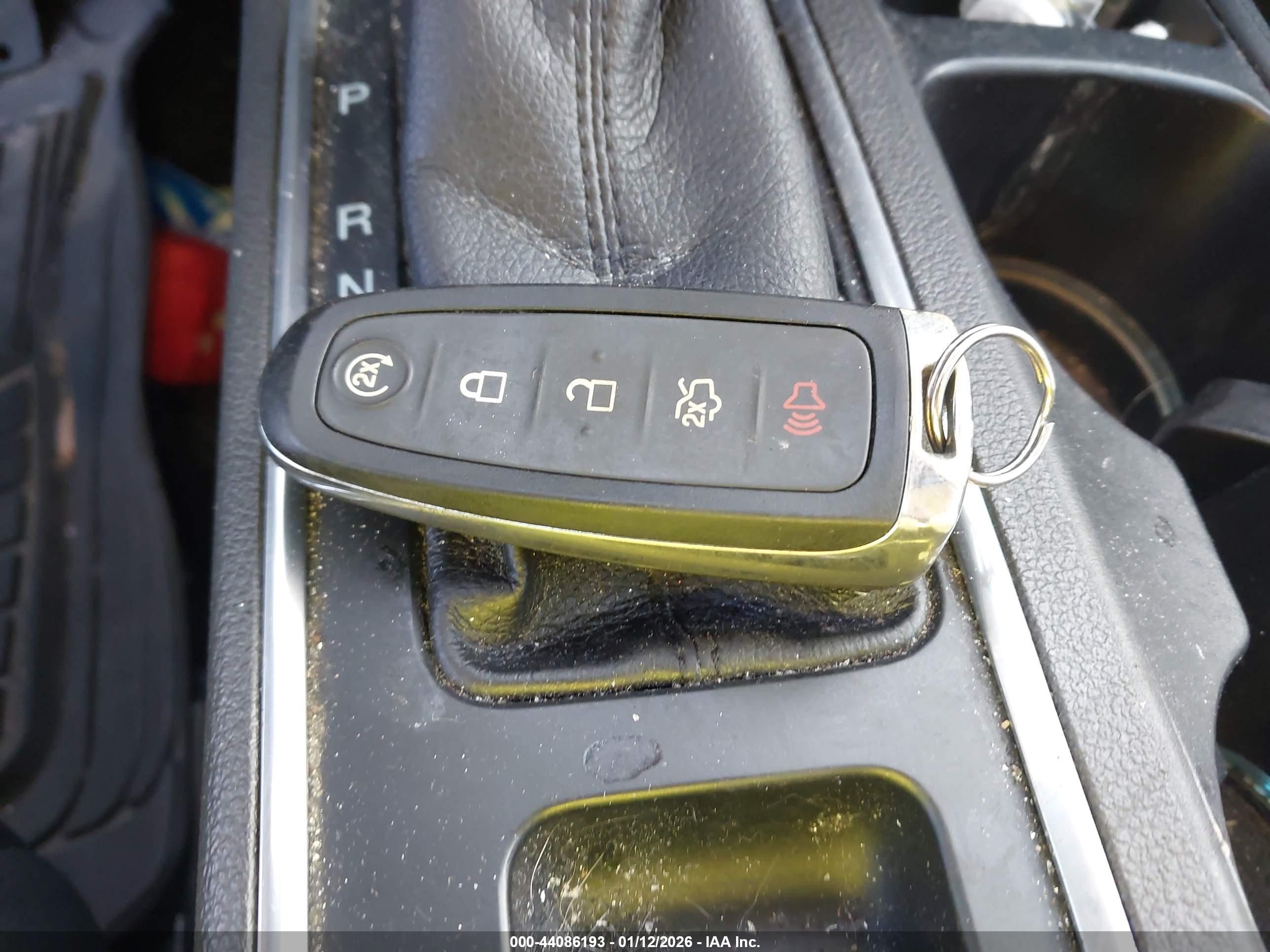 FORD ESCAPE image 11