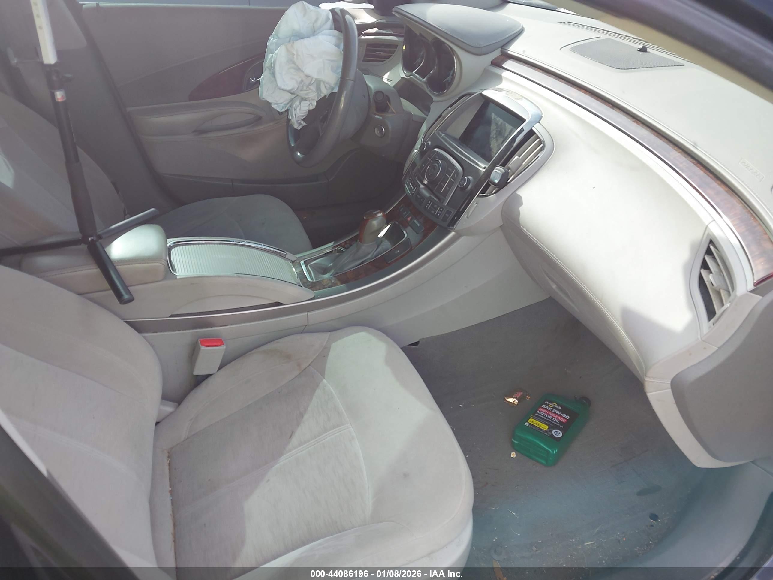 BUICK LACROSSE image 5