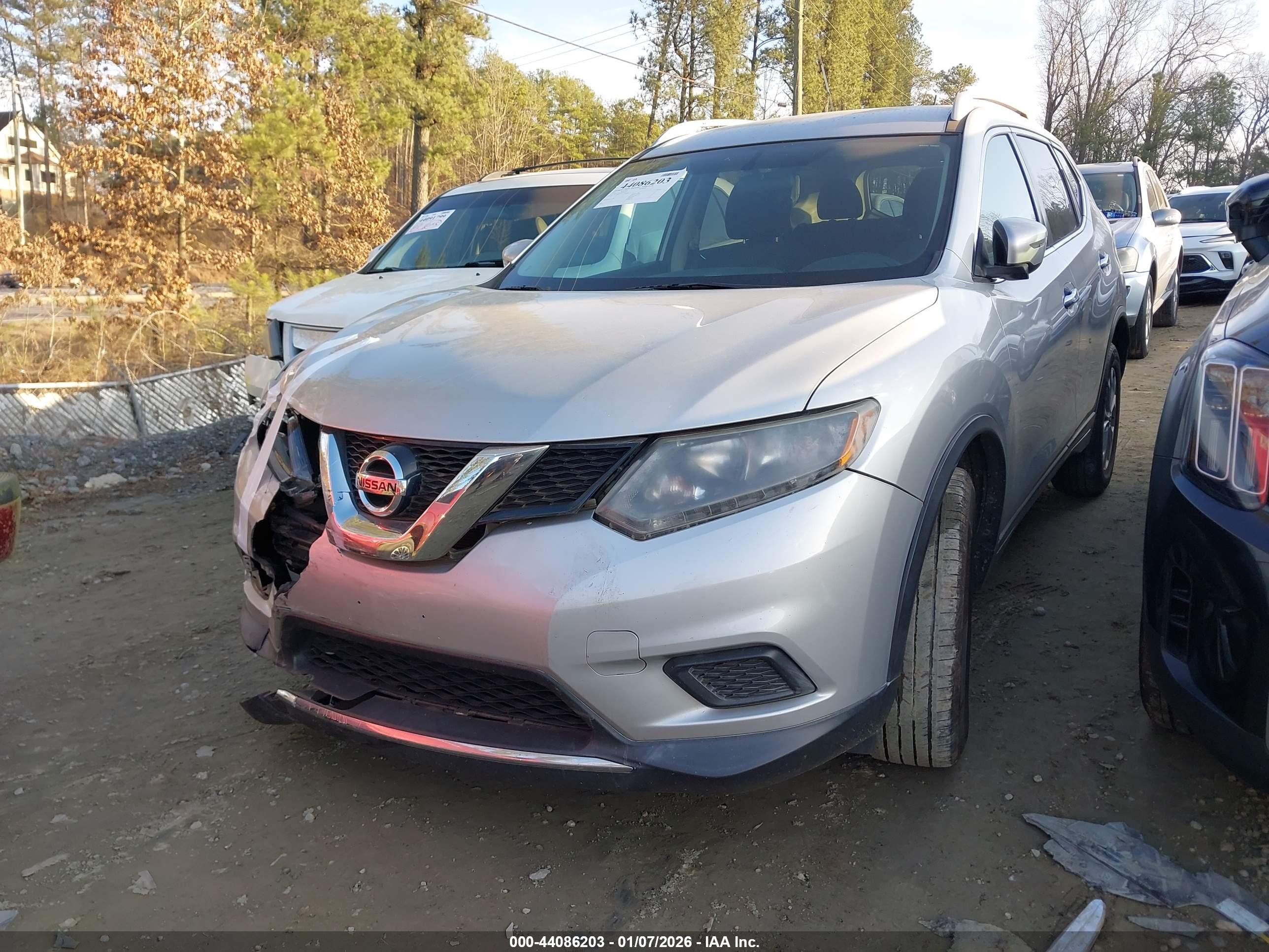 NISSAN ROGUE image 2