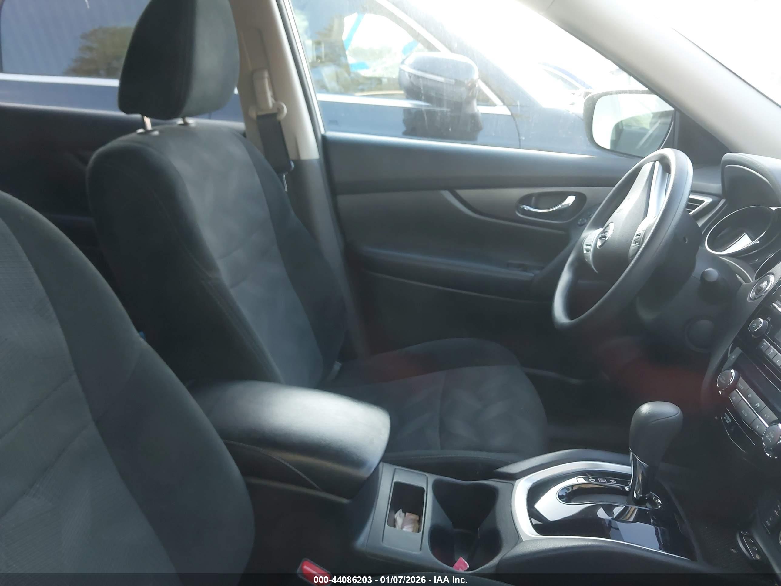 NISSAN ROGUE image 5
