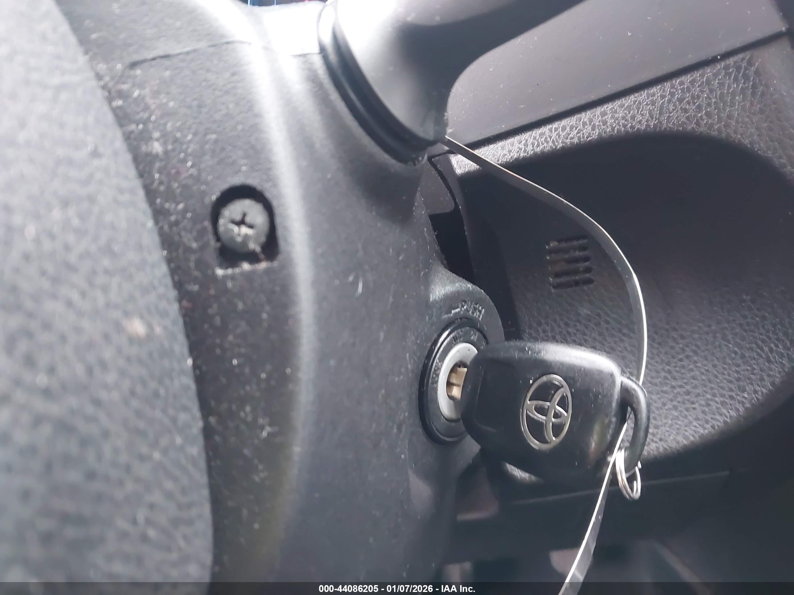 TOYOTA COROLLA image 11