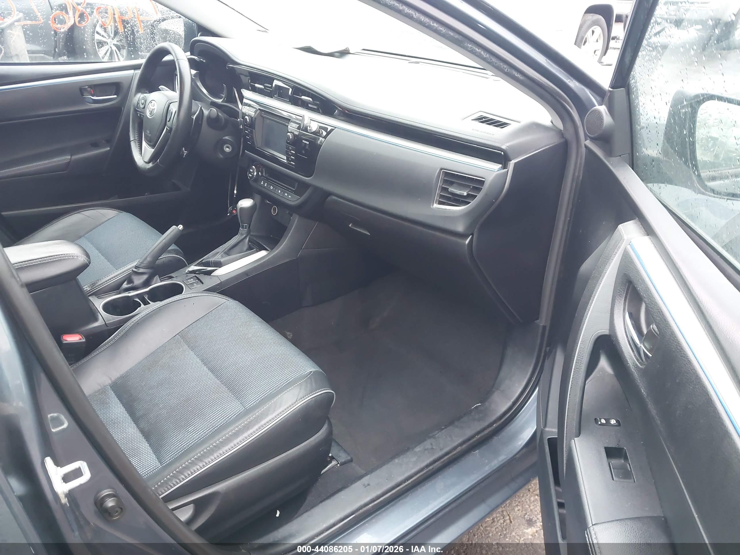 TOYOTA COROLLA image 5
