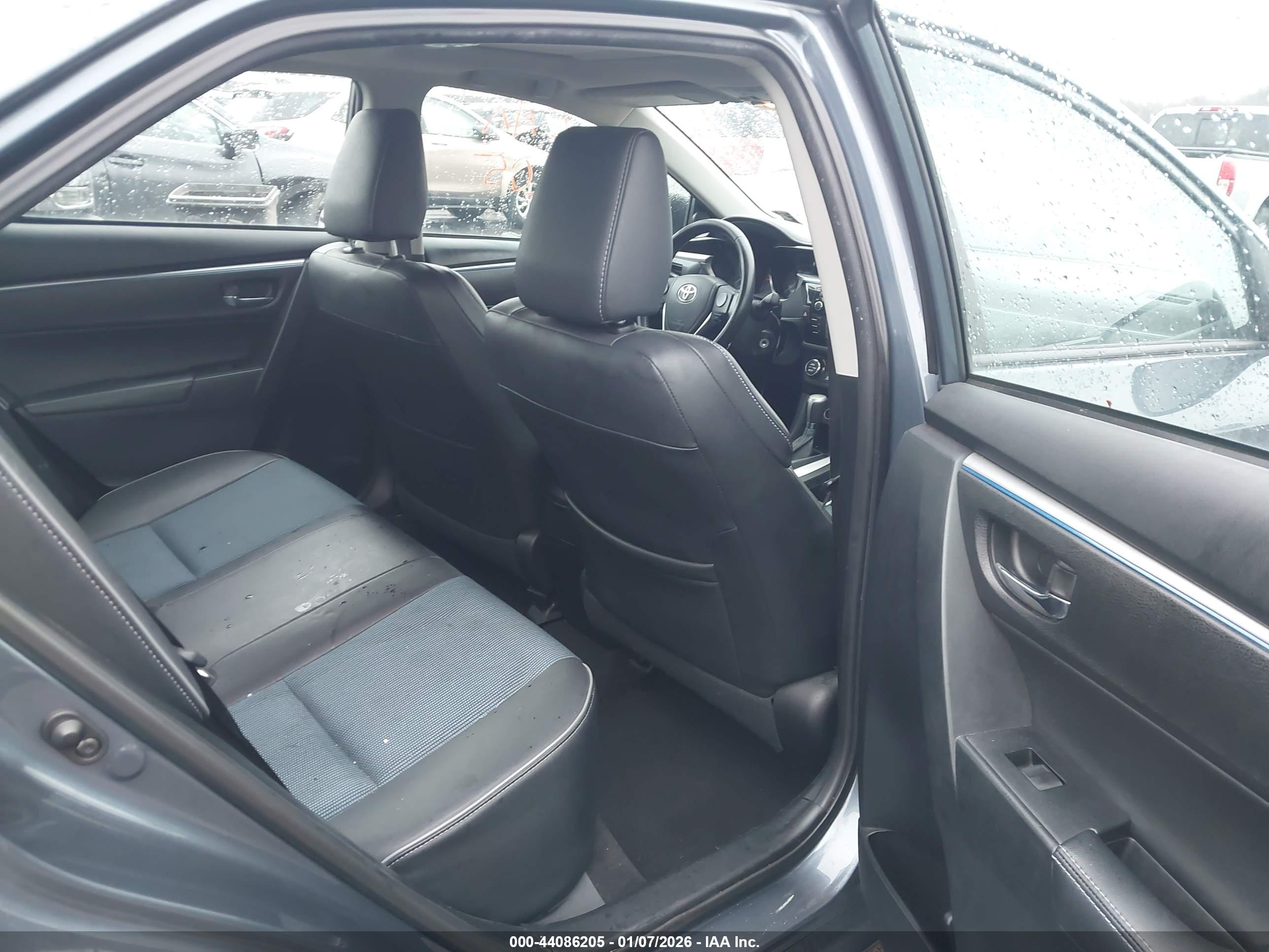 TOYOTA COROLLA image 8