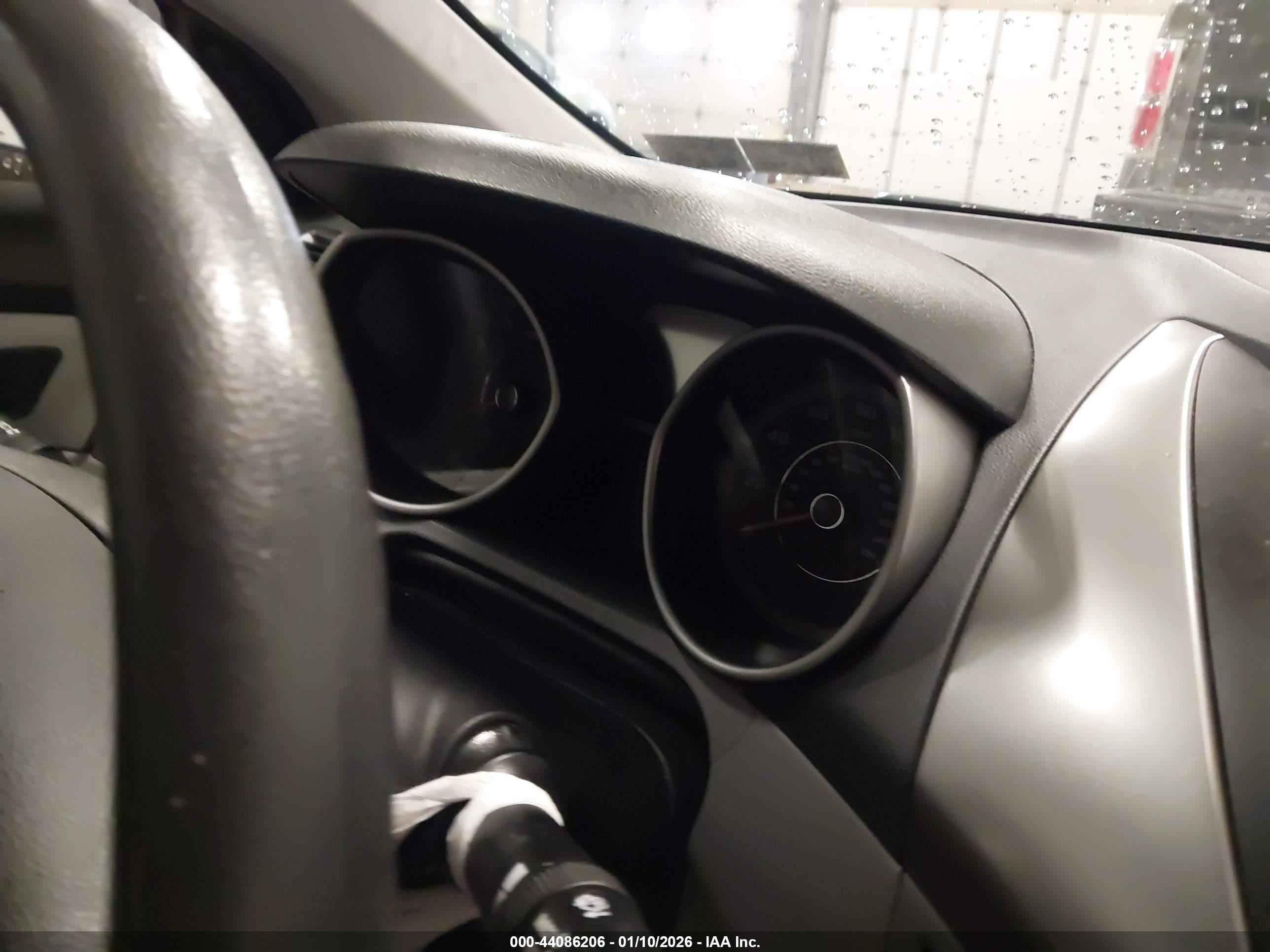 HYUNDAI ELANTRA image 7