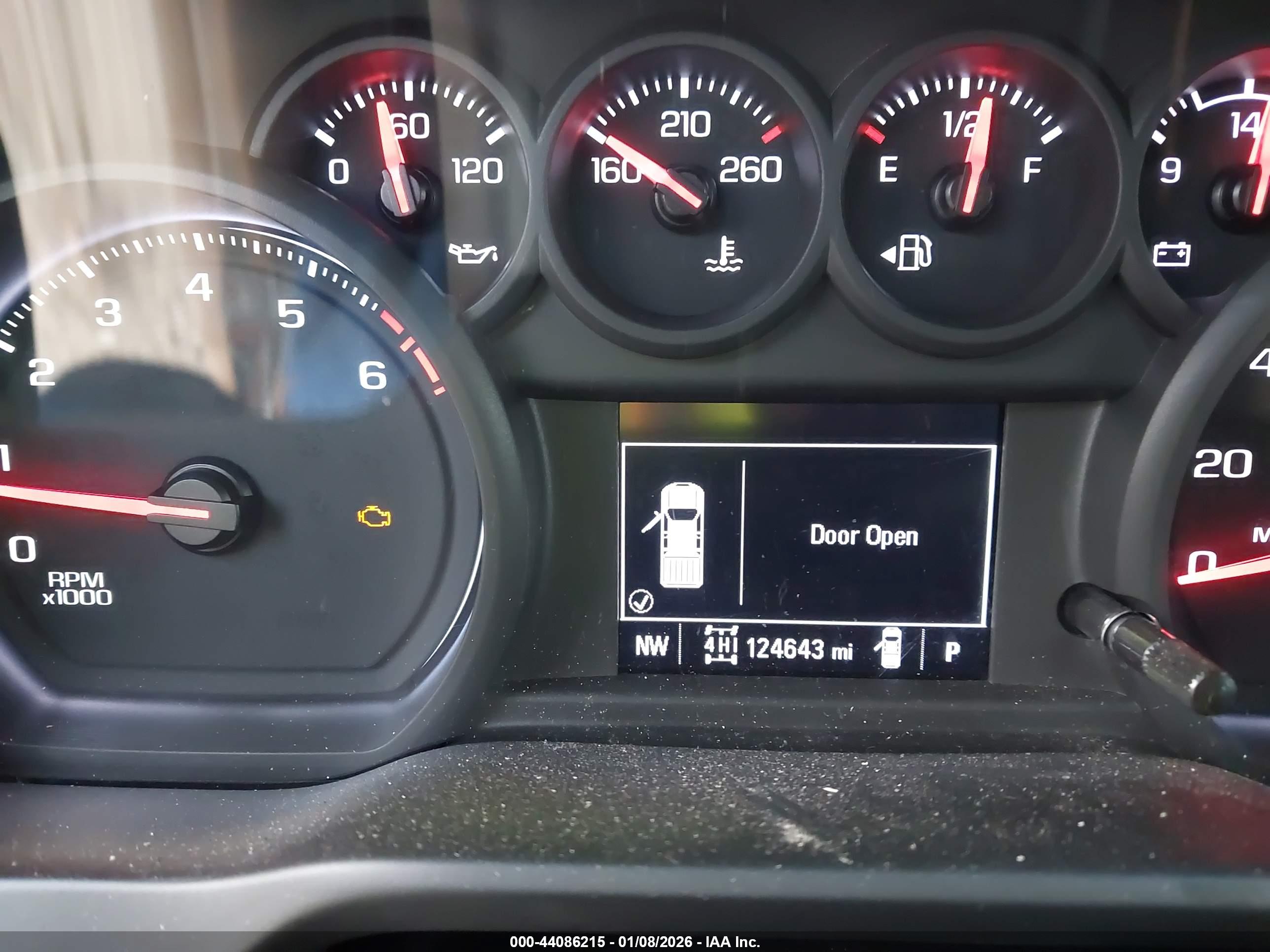 CHEVROLET SILVERADO image 6