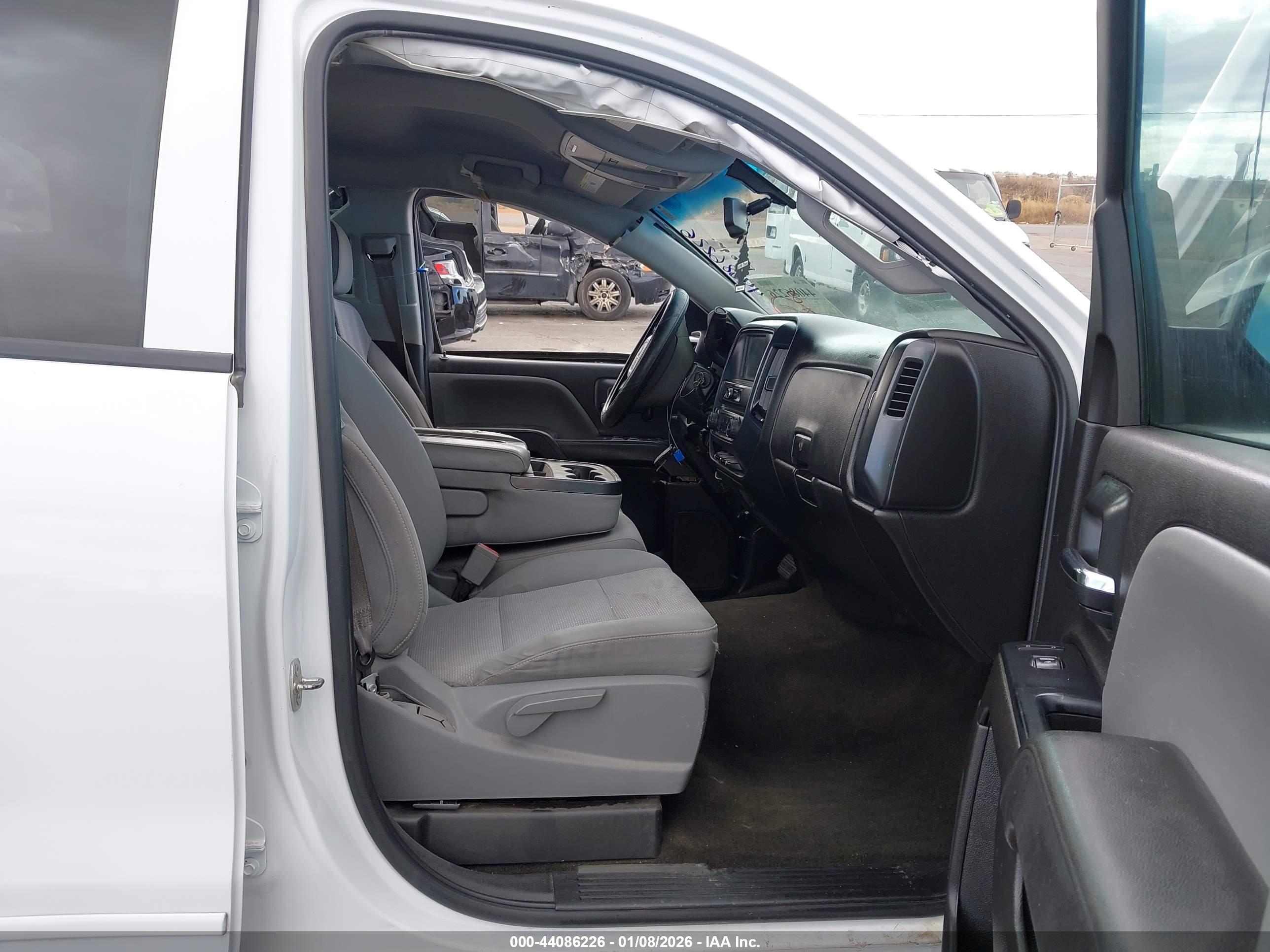 GMC SIERRA image 5