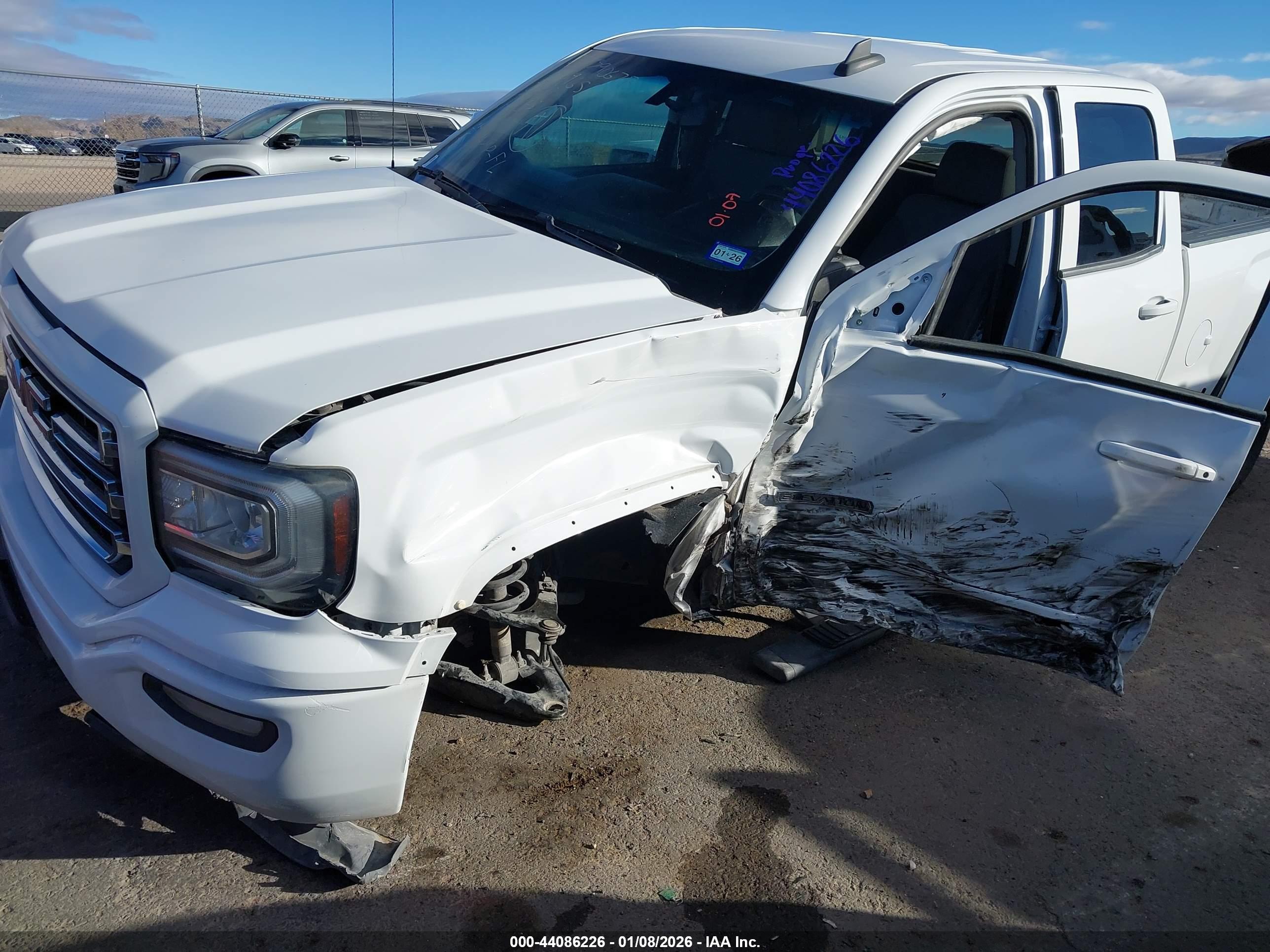 GMC SIERRA image 6