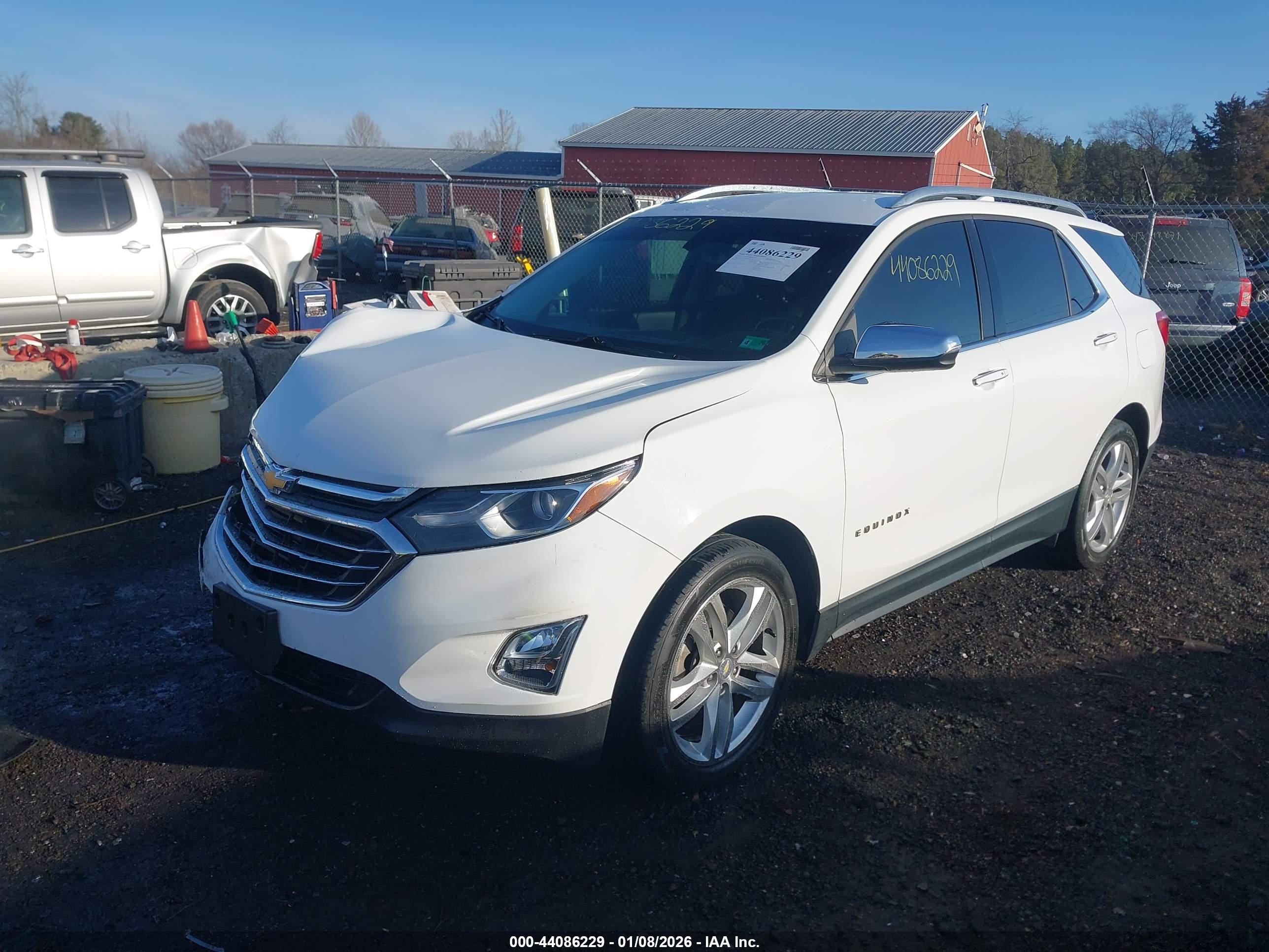 CHEVROLET EQUINOX image 2