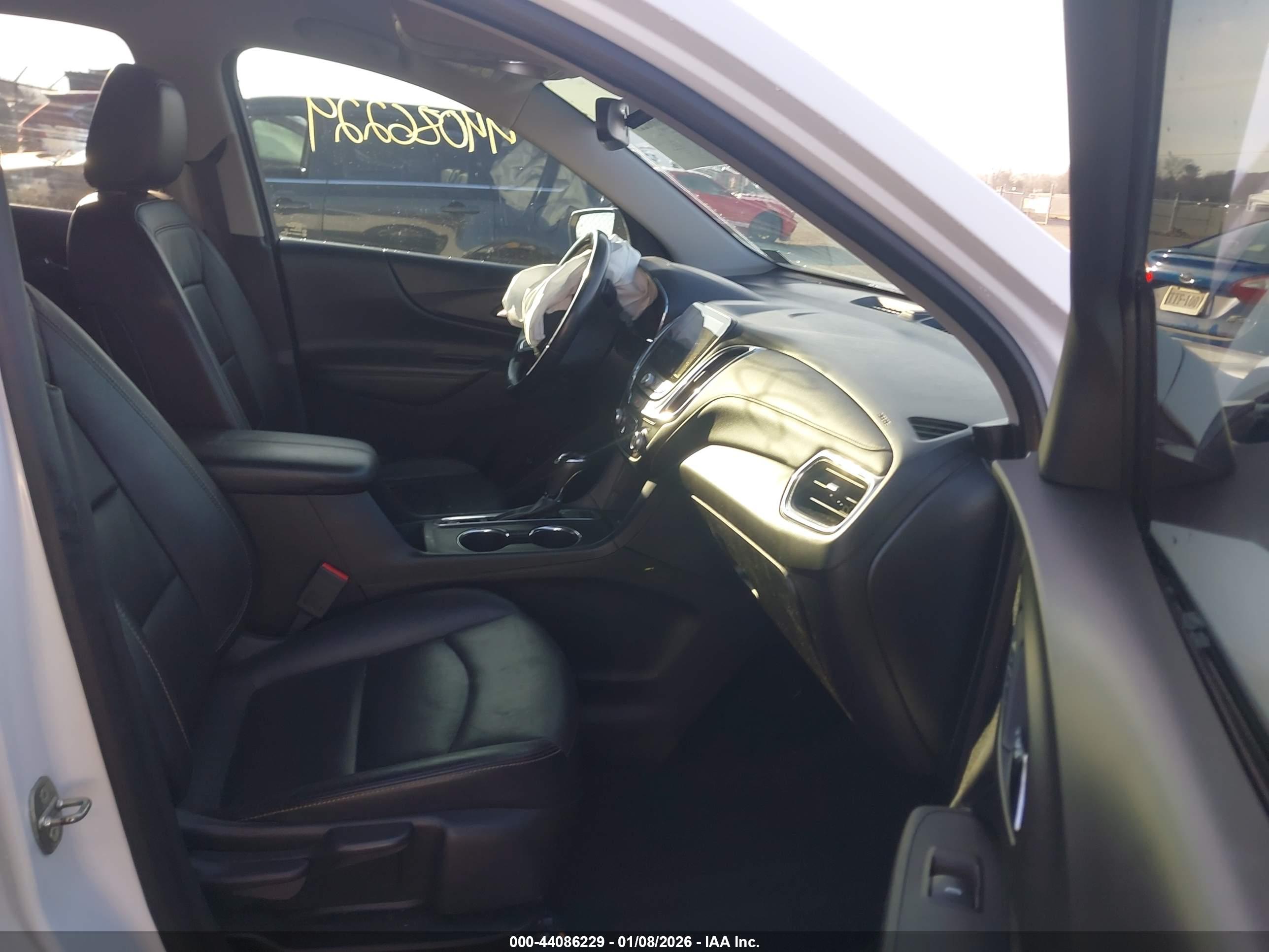CHEVROLET EQUINOX image 5