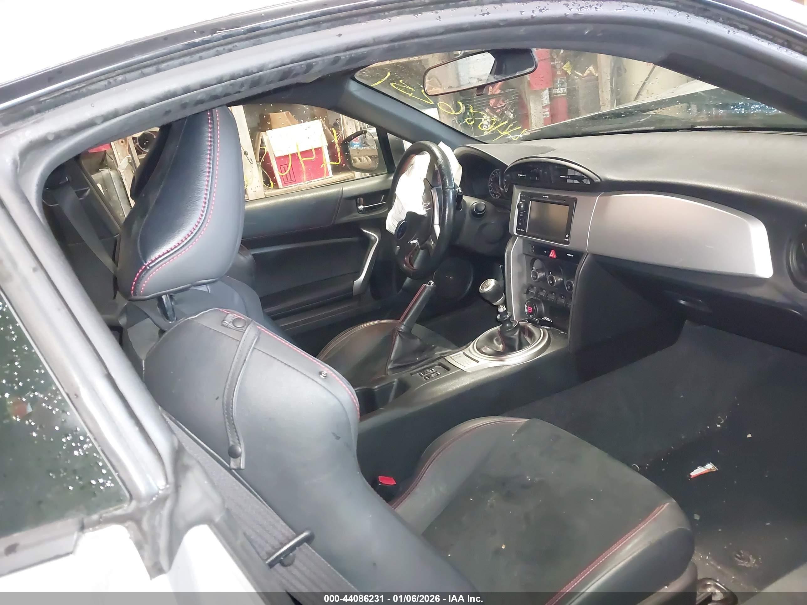 SUBARU BRZ image 5